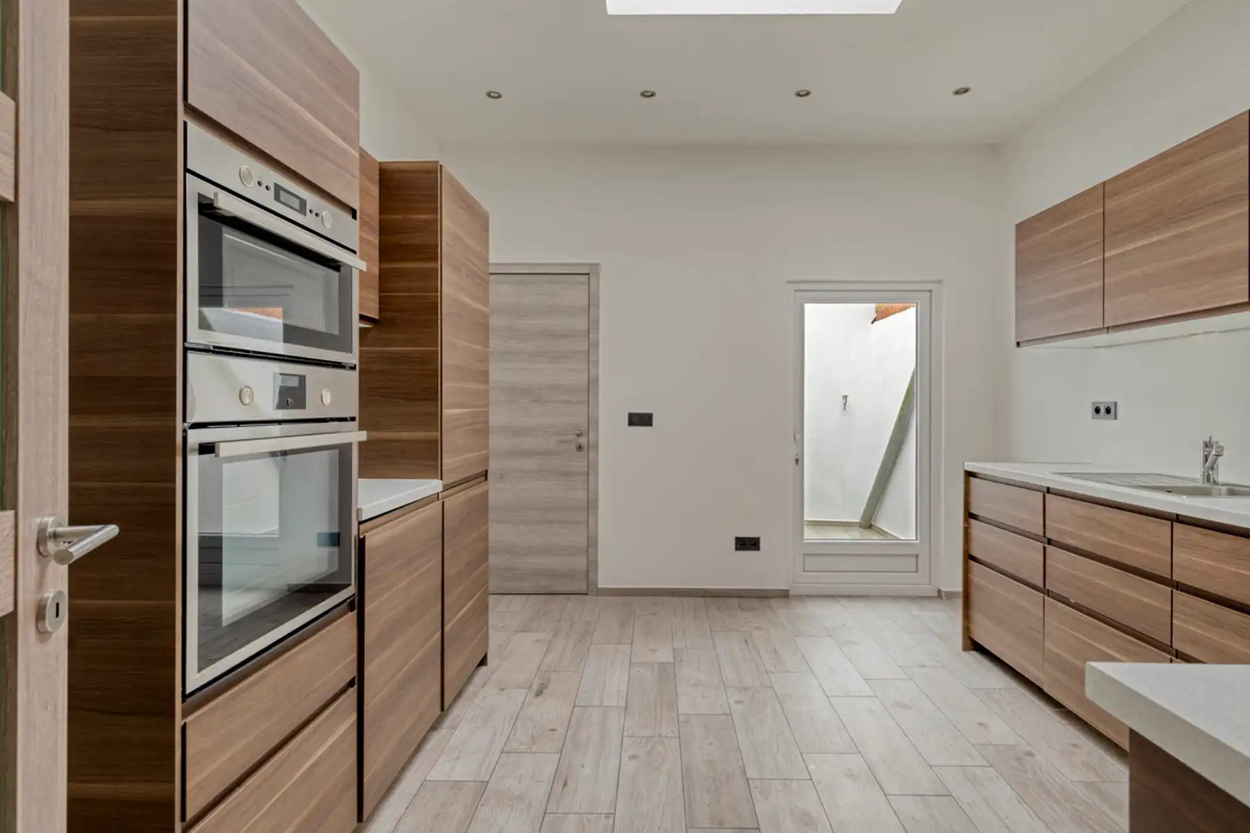 Charmante stadswoning op toplocatie nabij station & fietsostrade foto 5