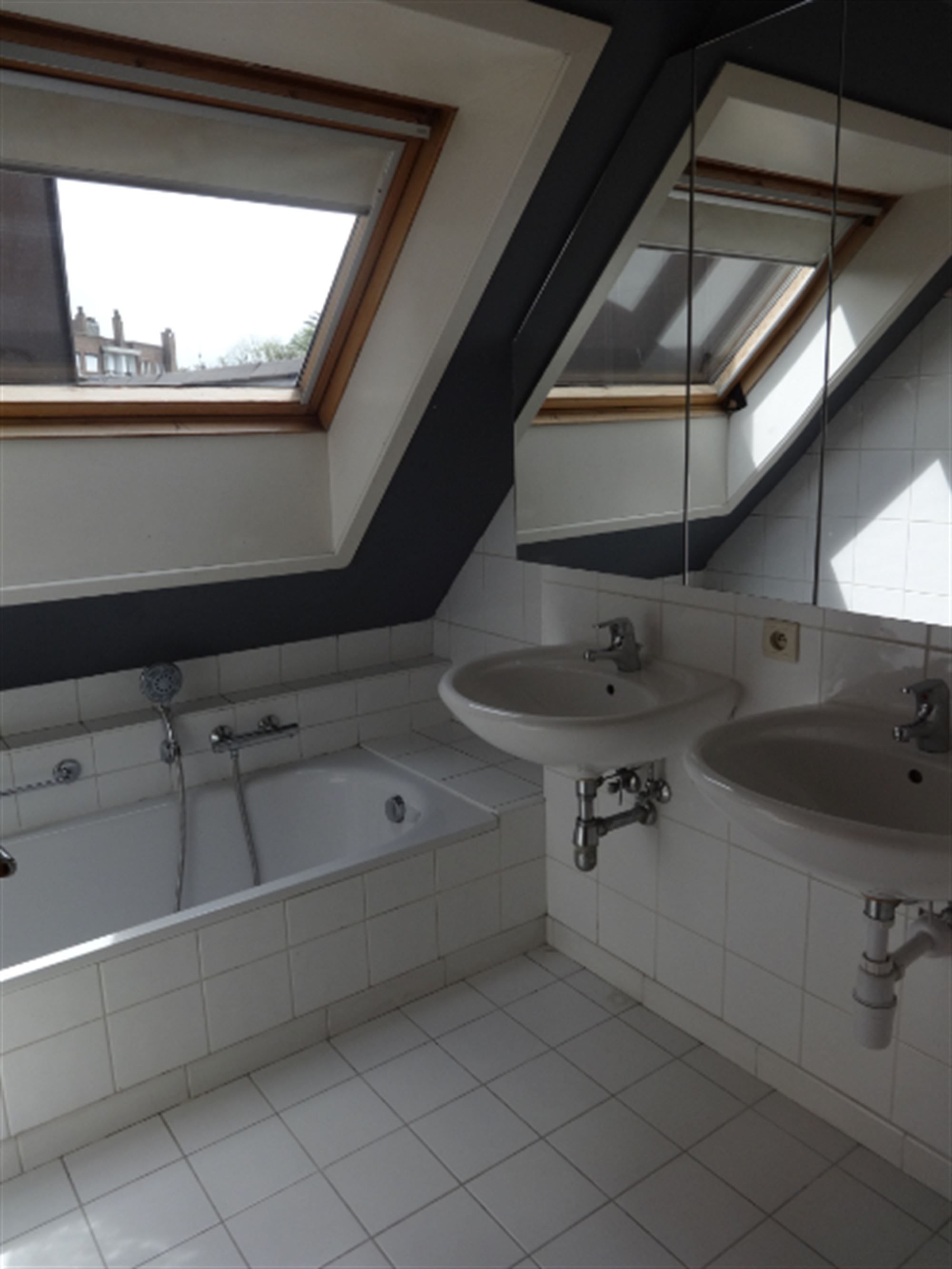 Modern appartement centrum Kortrijk foto 9