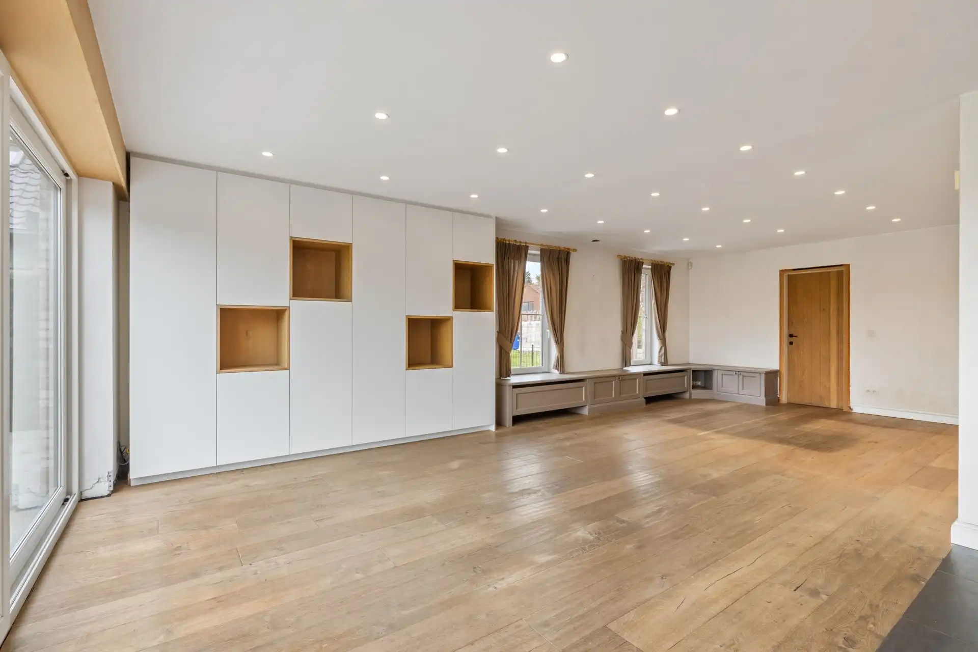 Recente gezinswoning op een uitstekende locatie in Sint-Gillis-Waas foto 9