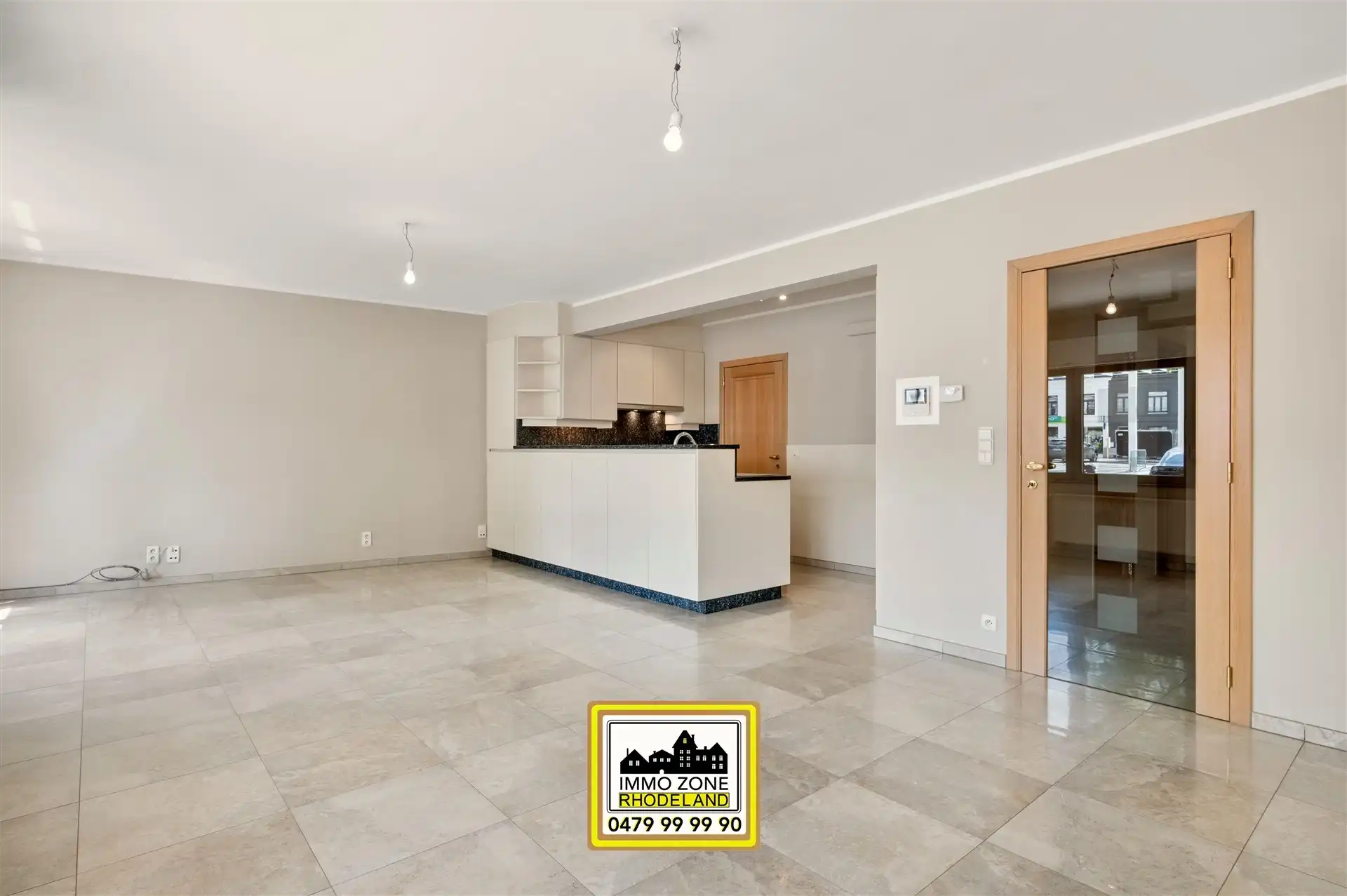 Instapklaar appartement op het mooie marktplein foto 8