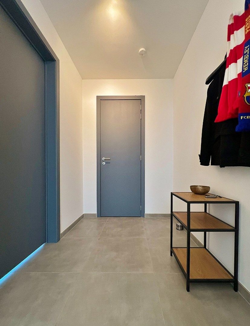 Nieuwbouwappartement met 2 slaapkamers, terras en autostaanplaats foto 2
