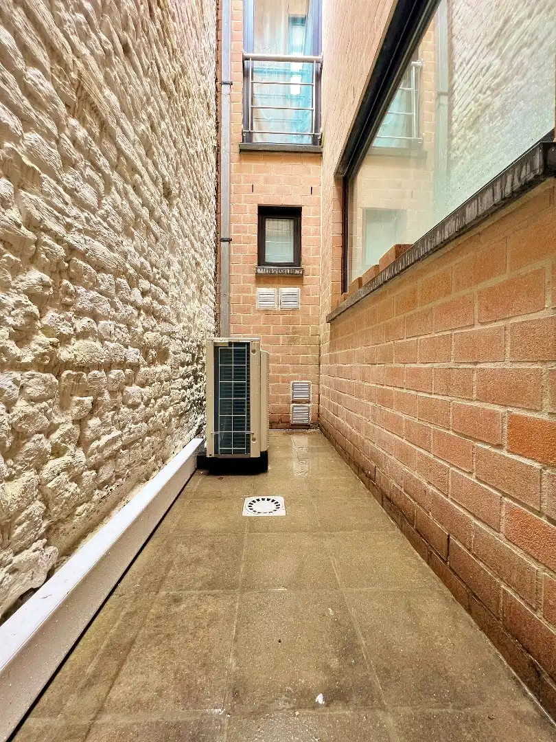 Gelijkvloers appartement met koertje in het centrum van Ieper foto 13