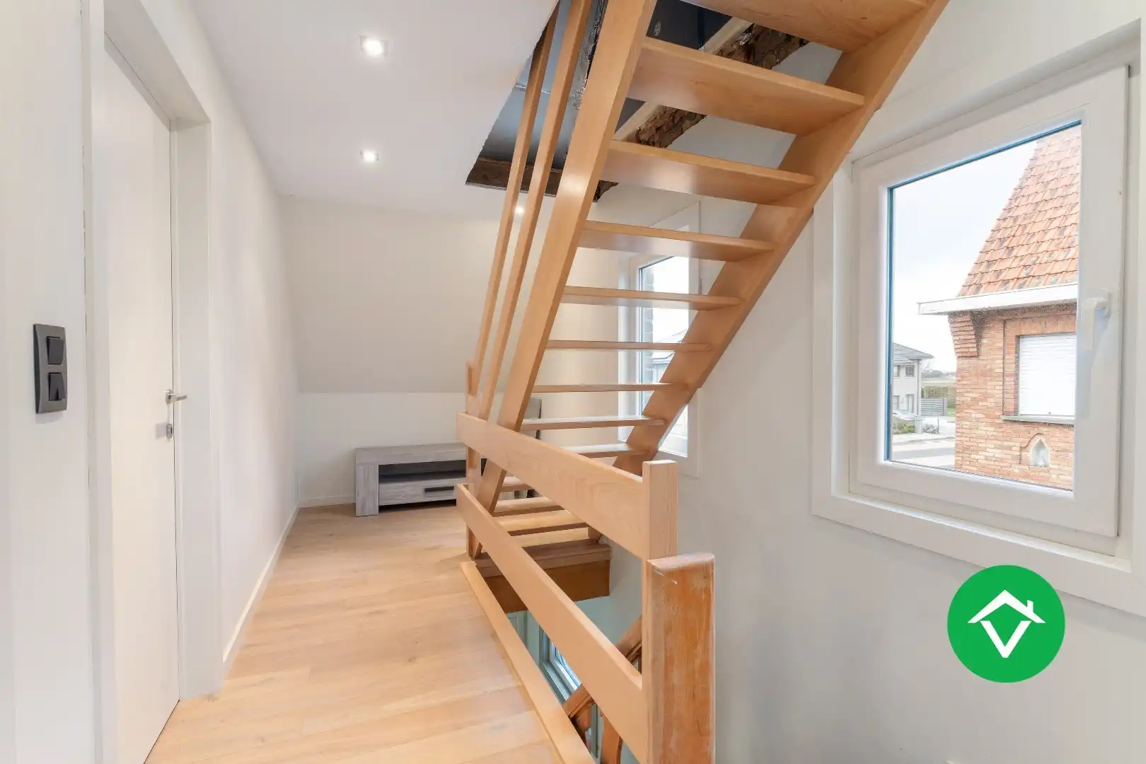 Instapklare woning met 2 slaapkamers en zicht op de groene velden te Eernegem foto 16