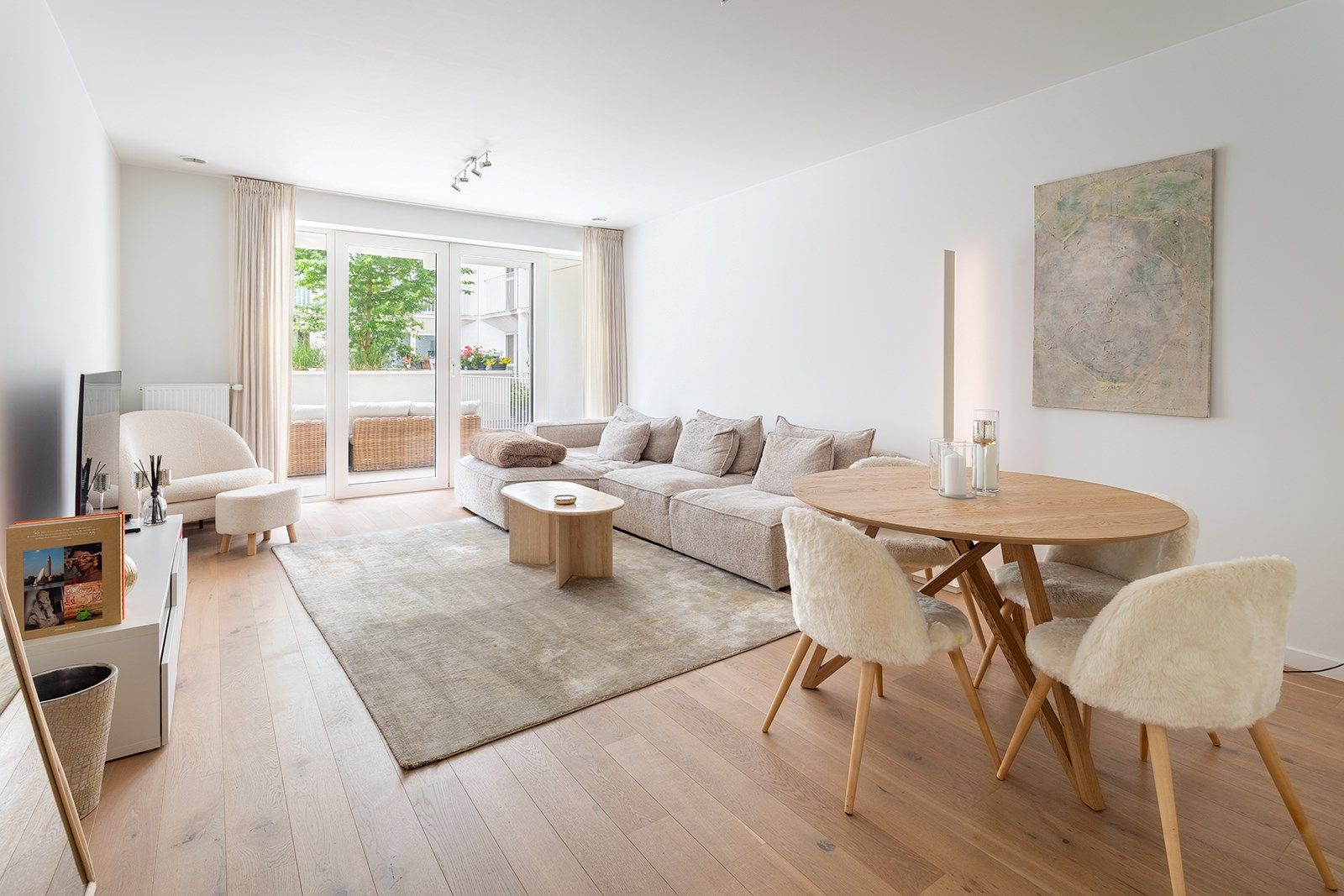 Stijlvol wonen in hartje Cadix met parkzicht foto {{pictureIndex}}