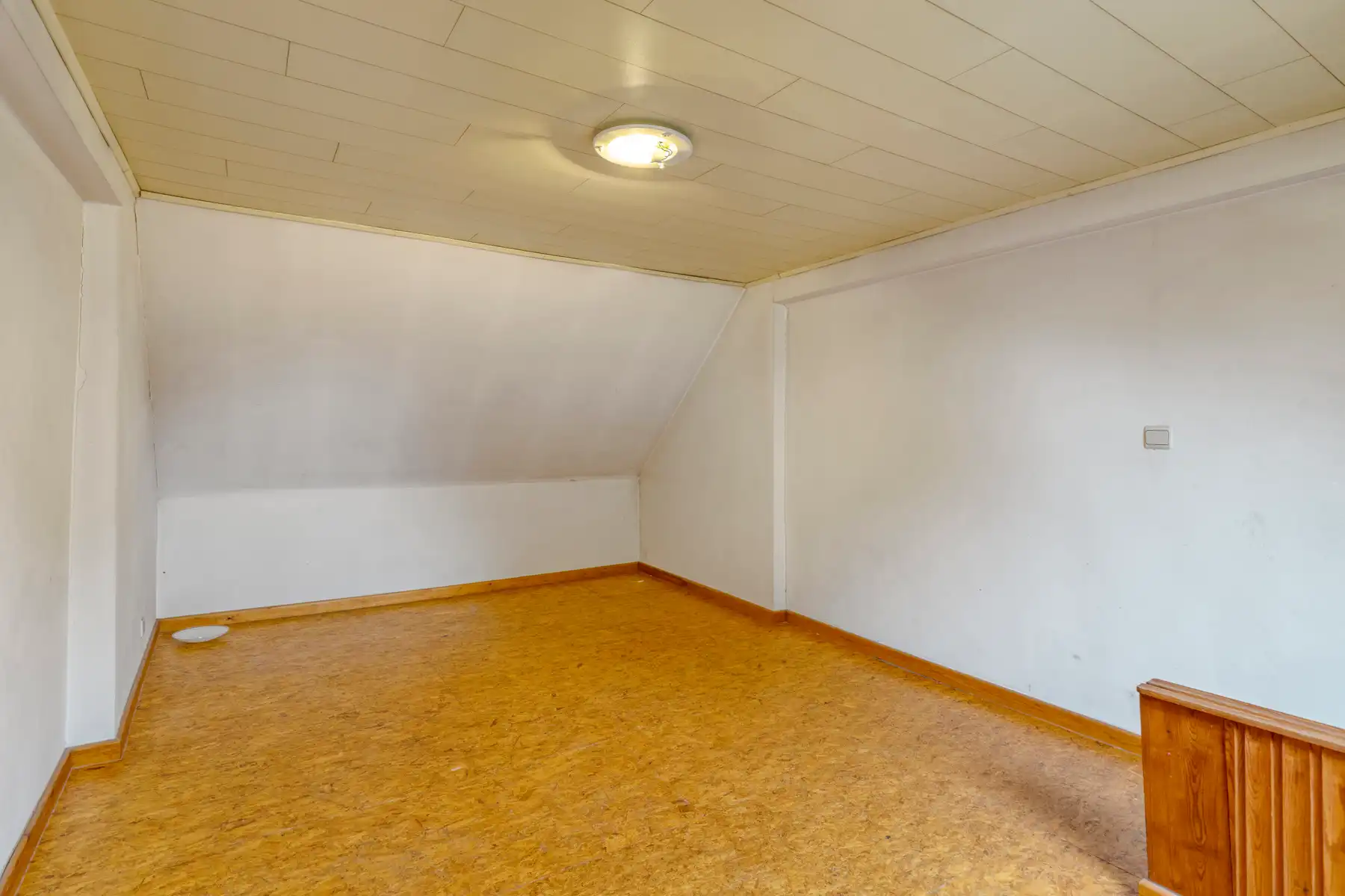 Op te frissen woning zonder renovatieverplichting foto 19