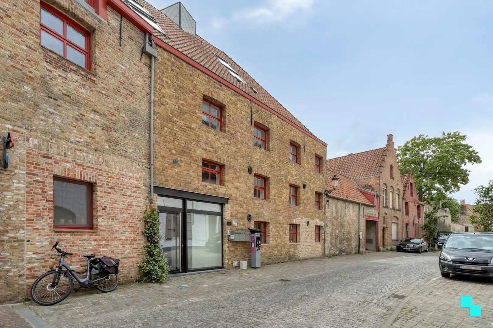 Gelijkvloerse, karaktervolle loft op voormalige brouwerijsite te Brugge foto 2