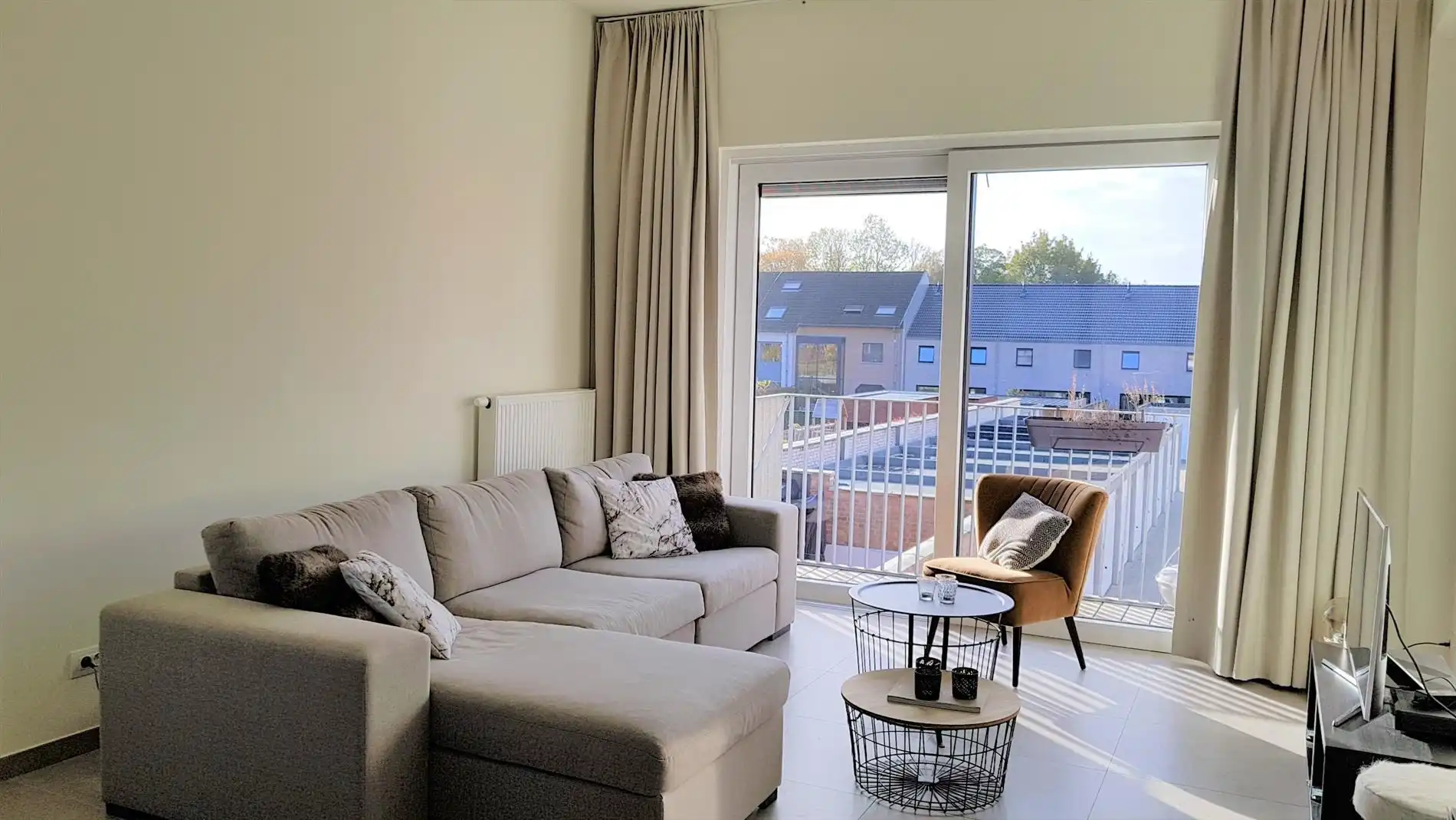 Nieuwbouwappartement met 1 slaapkamer en terras foto 2