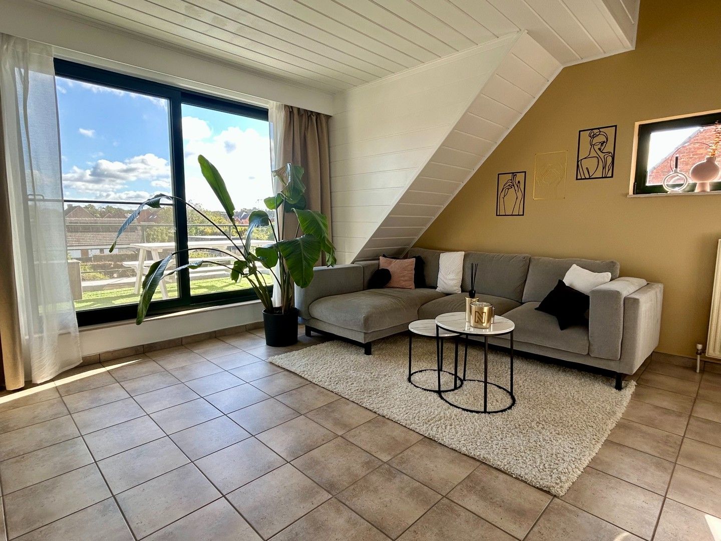 Gezellig 2-slaapkamerappartement te huur in Lichtaart! foto 4