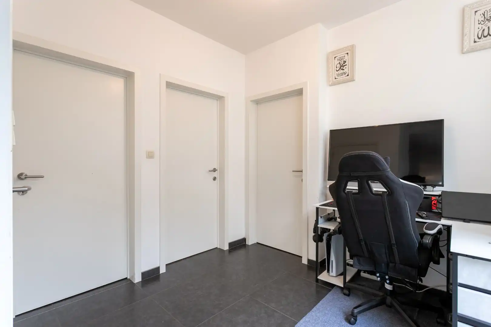 Opbrengsteigendom te koop met 3 app (+-100m²) én garagebox foto 8