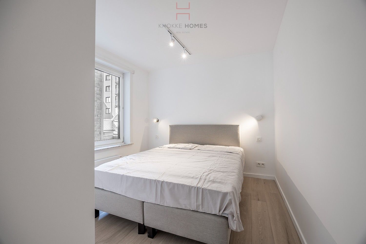 Zonnig, gerenoveerd appartement met zijdelings zeezicht aan het Lichttorenplein foto 10