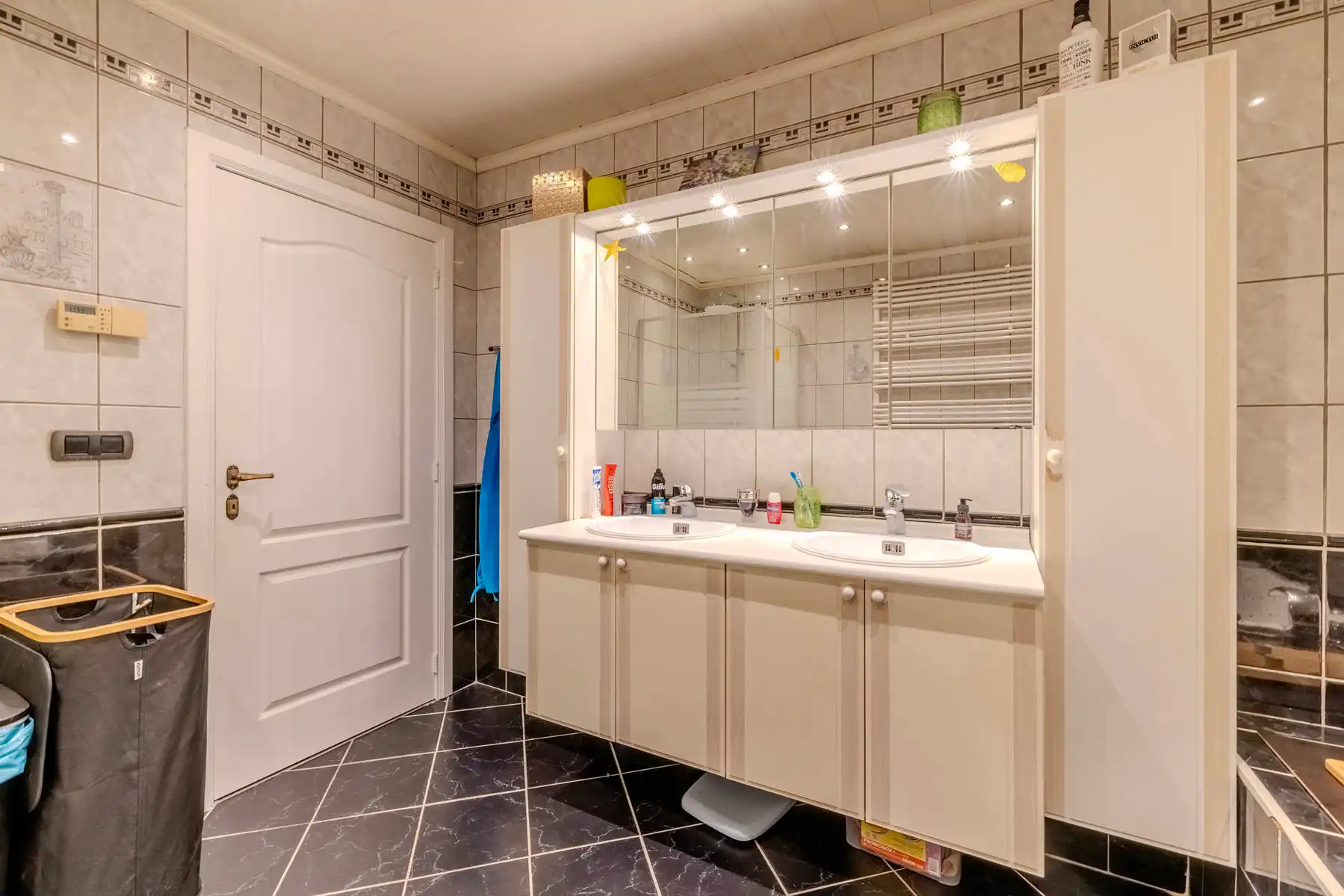 Ruime woning op toplocatie foto 14