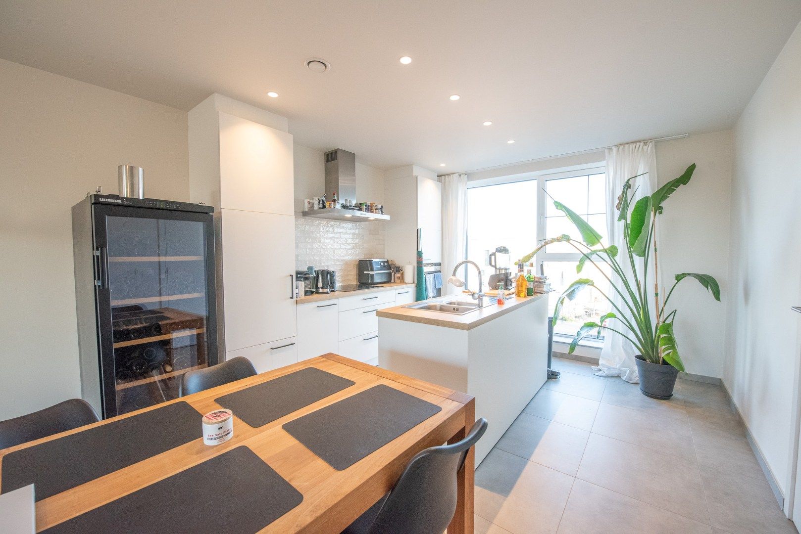 ENERGIEZUINIG duplex appartement nabij het centrum van Kruishoutem. foto 4