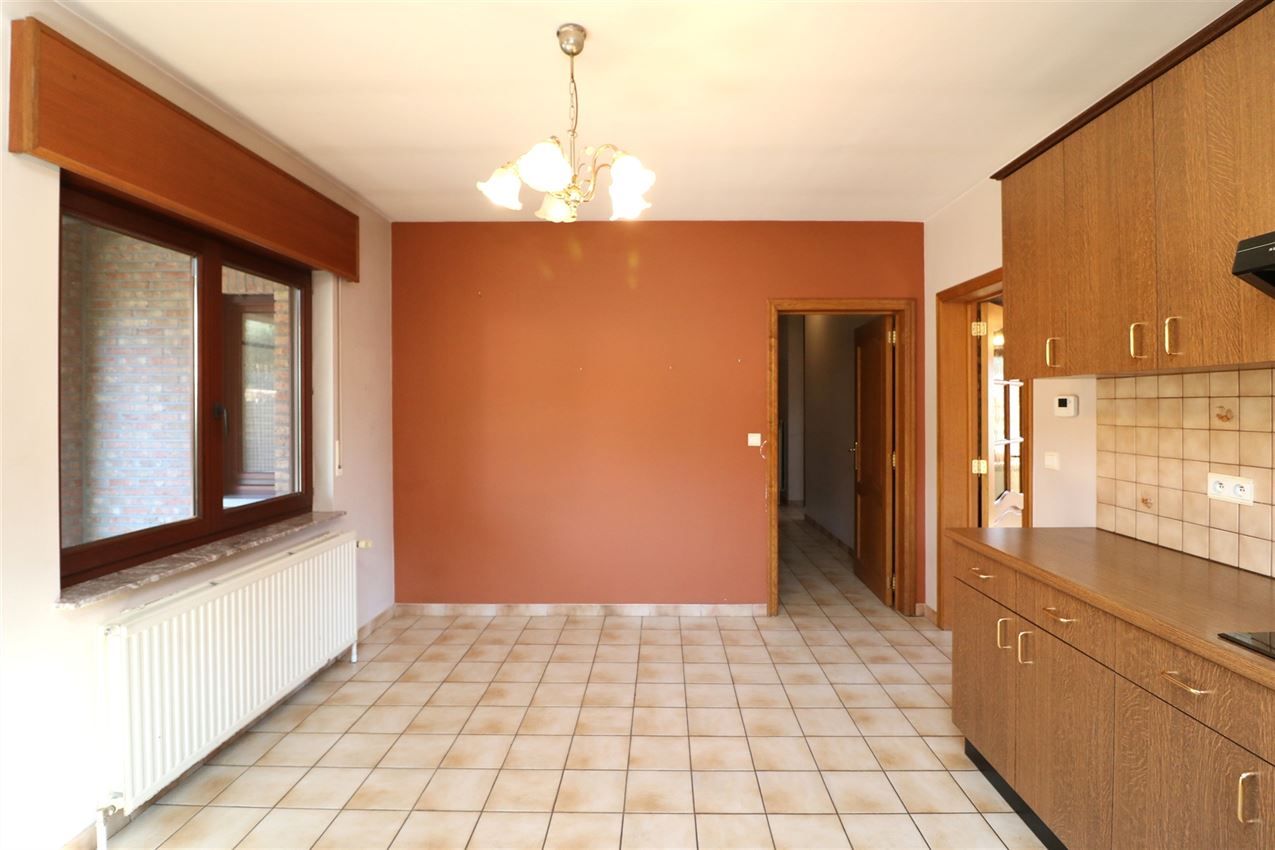 Label c, mooi gelegen landhuis, zonnige leefruimte foto 19