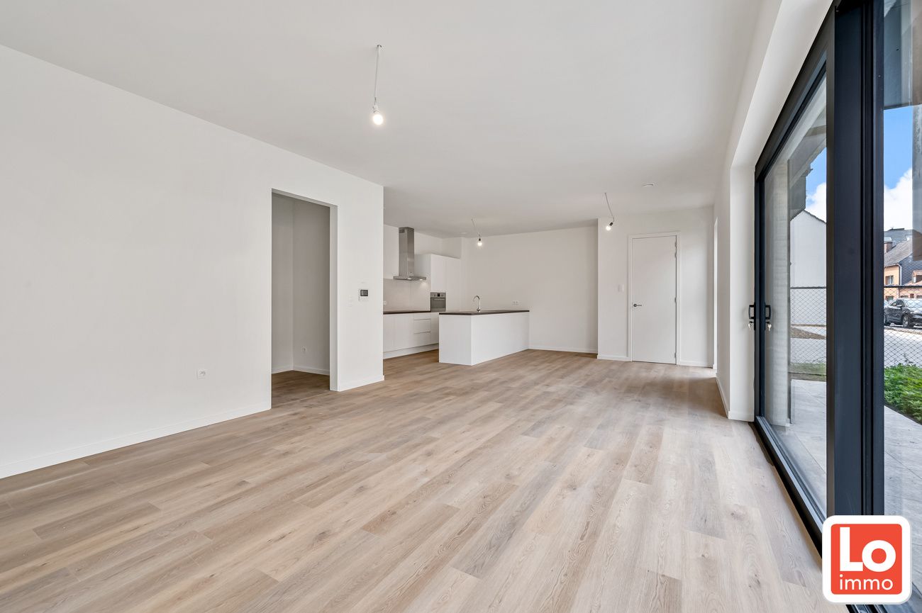 Prachtig ruim appartement (+/-96m²) met 2 slpk en mooi terras en afgesloten tuin foto 6