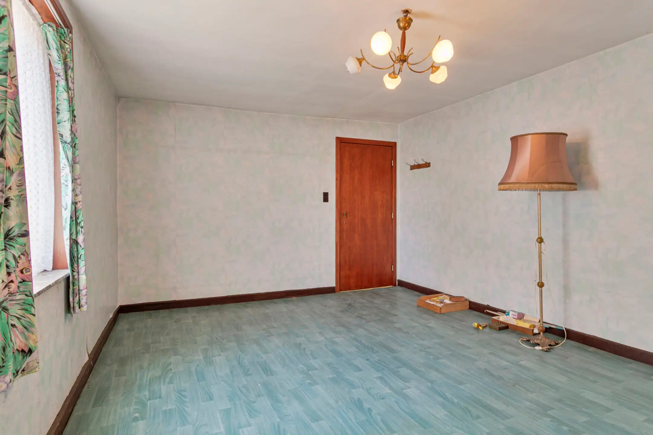 Eigendom met appartement én handelszaak met woonst & garage! foto 13