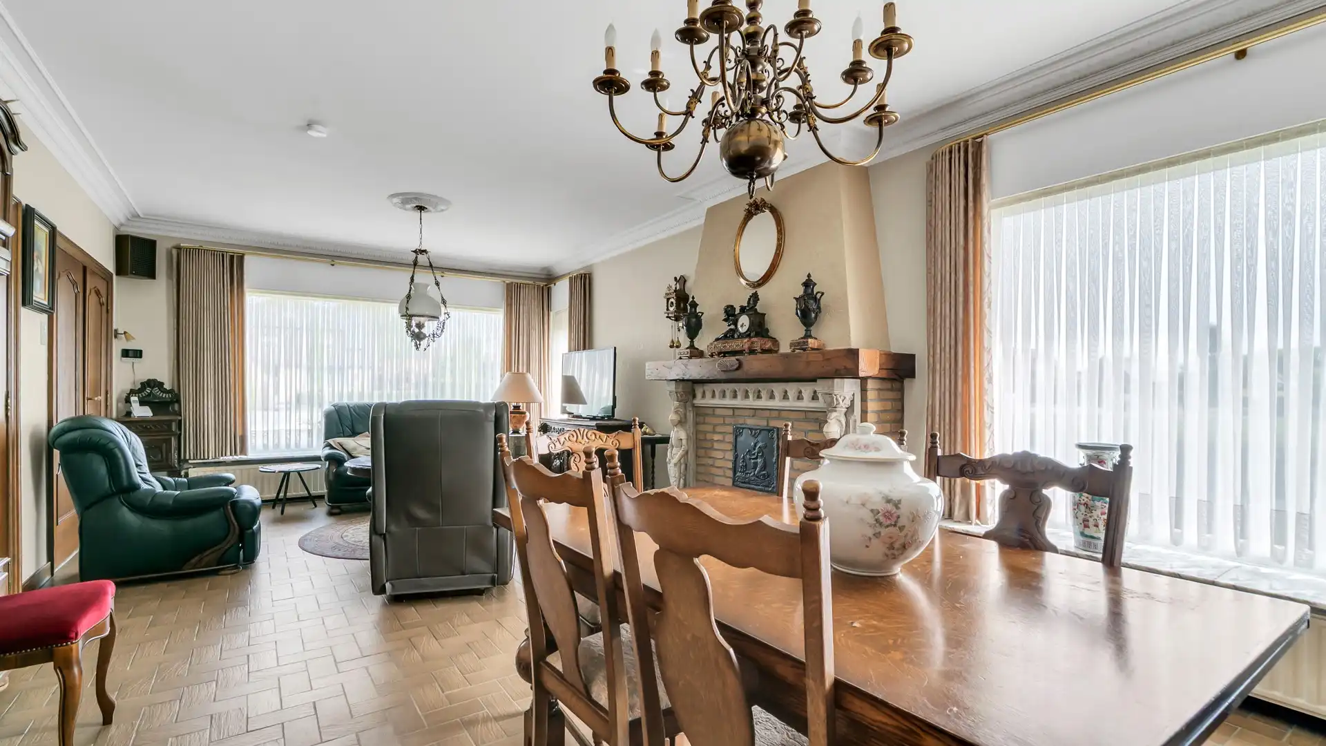 Te renoveren gezinswoning met 3 slaapkamers op ruim perceel van 12a31ca foto 7