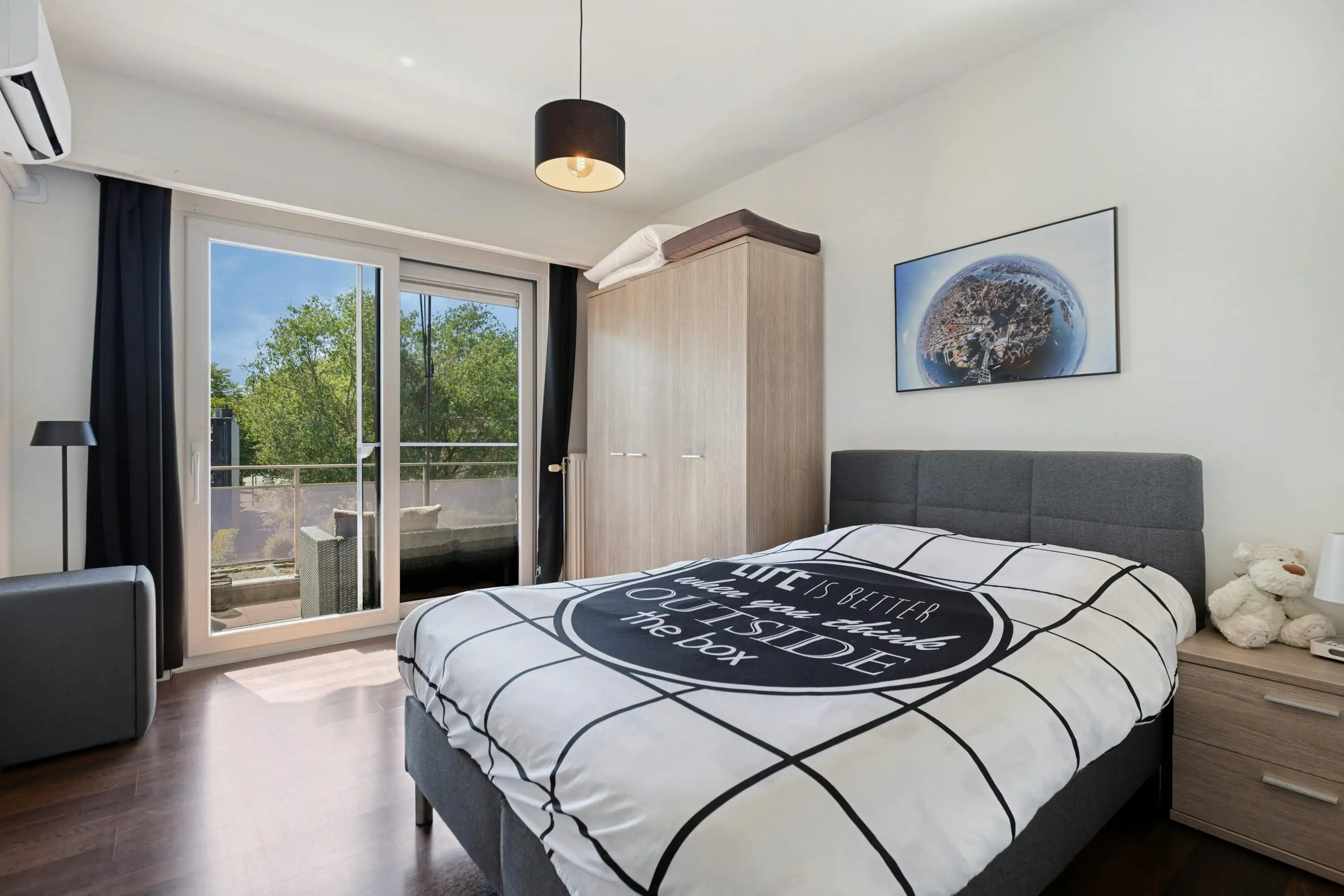 Appartement met 2 slaapkamers, terras en garagebox te koop in Wilrijk foto 10