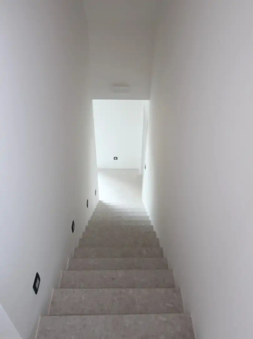 PRACHTIG AFGEWERKTE WONING (2020) foto 14