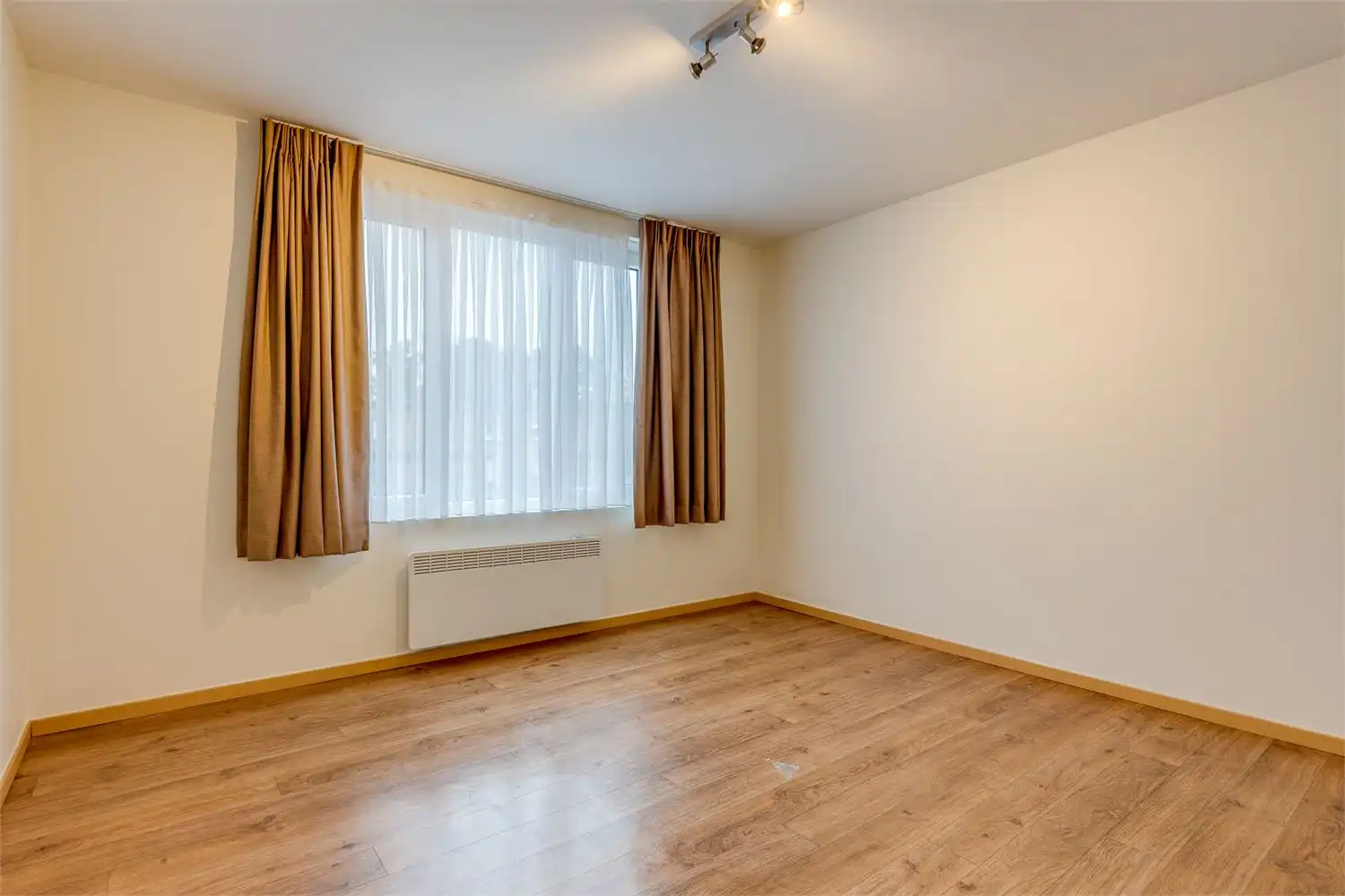 Prachtig appartement met garage foto 5