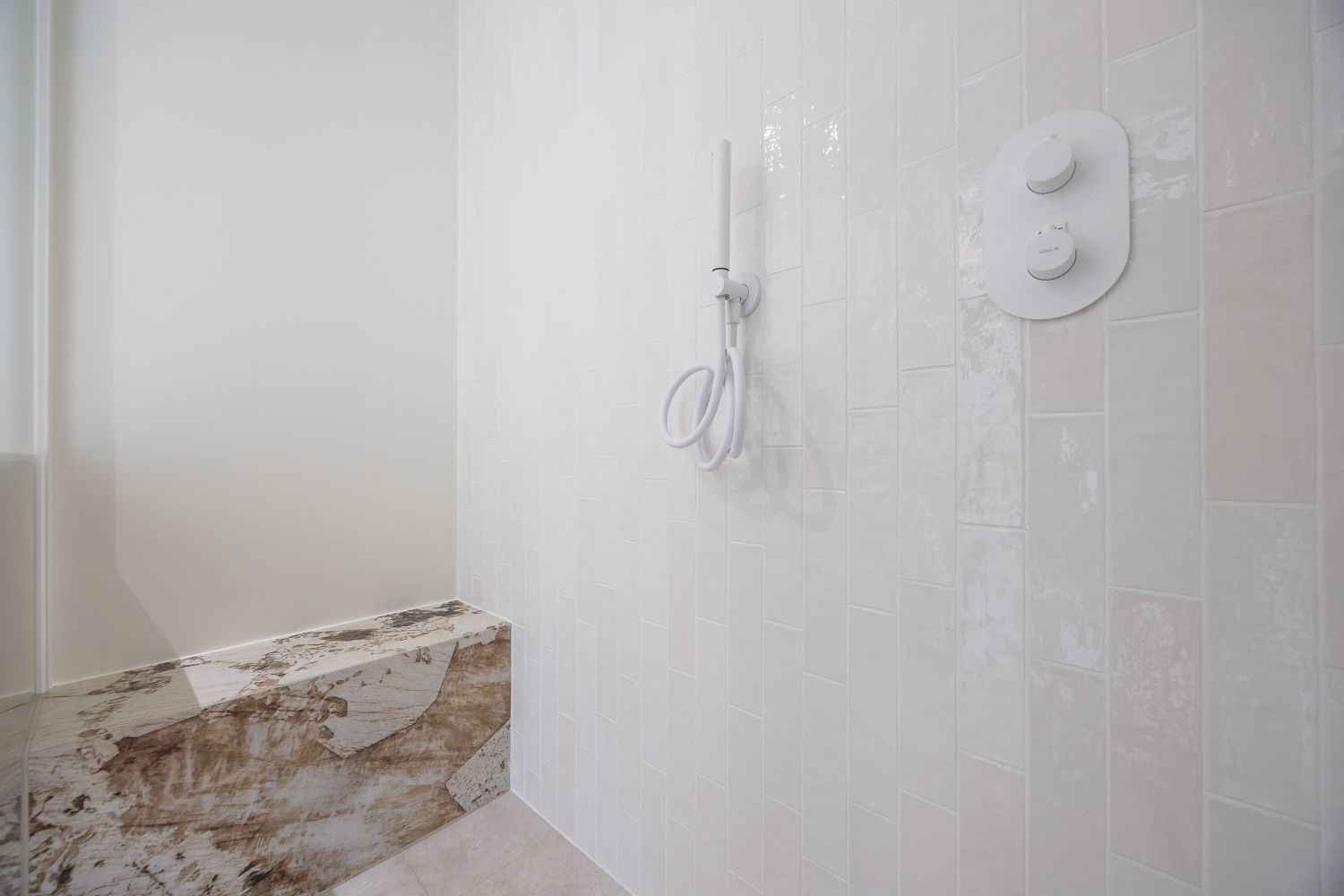 Luxueus 2 slaapkamer-appartement met frontaal zeezicht! foto 31