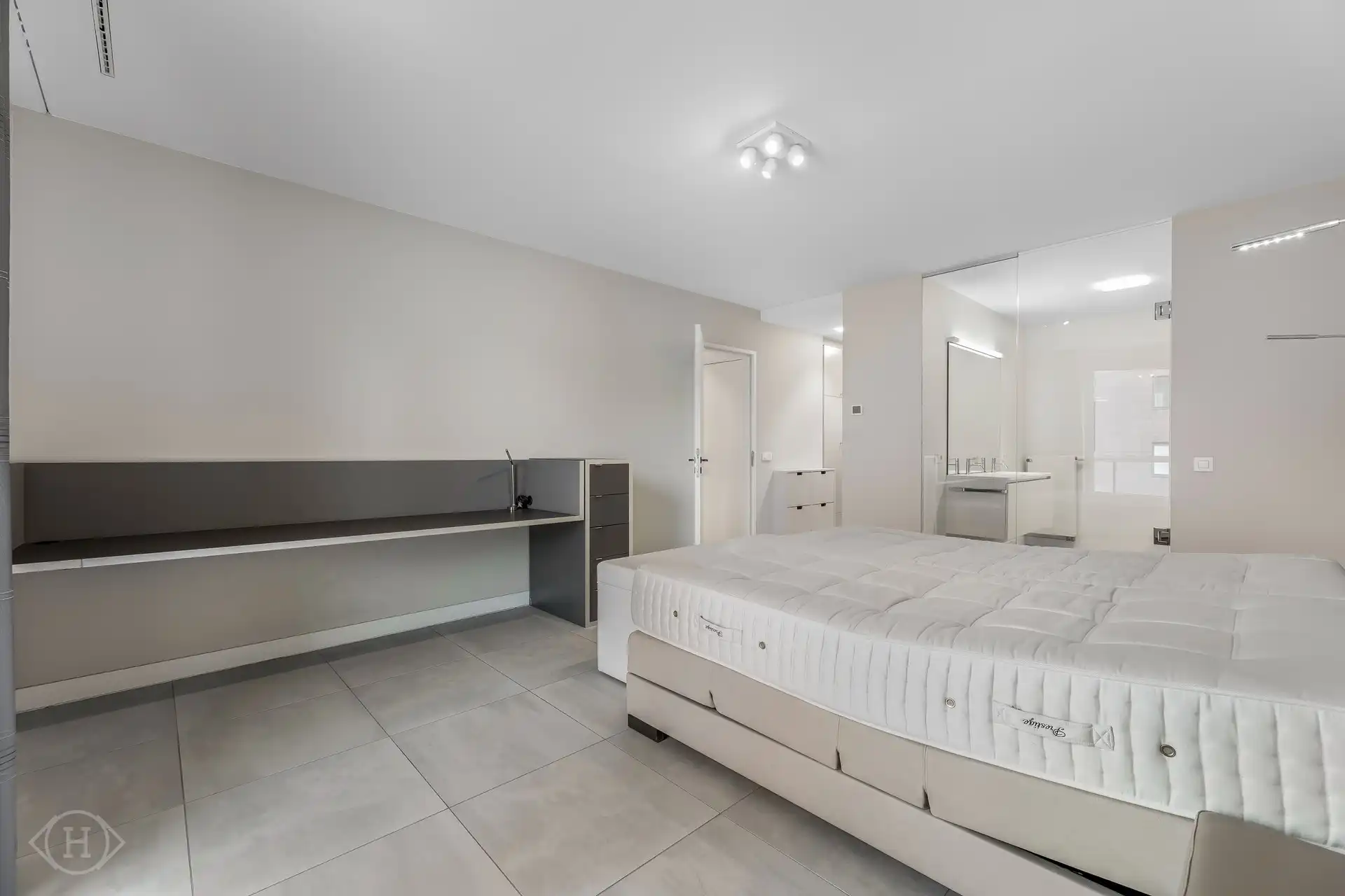 Bemeubeld appartement met prachtig terras foto 15