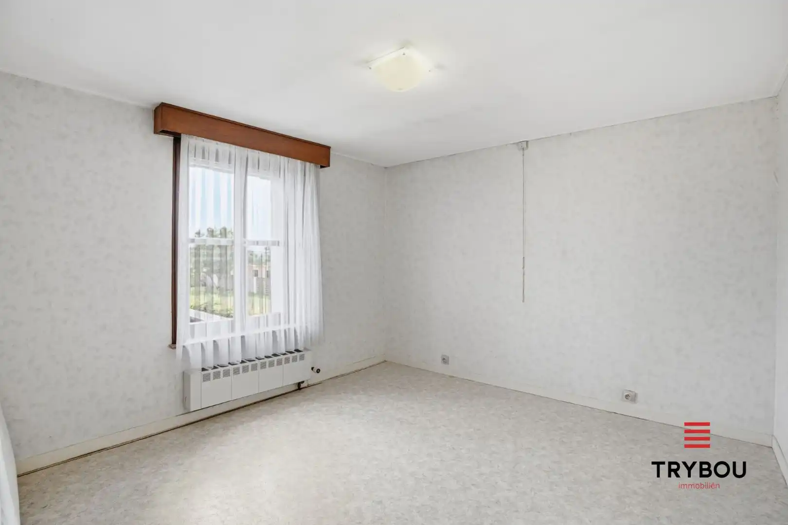 Alleenstaande woning met handelsruimte!  foto 17