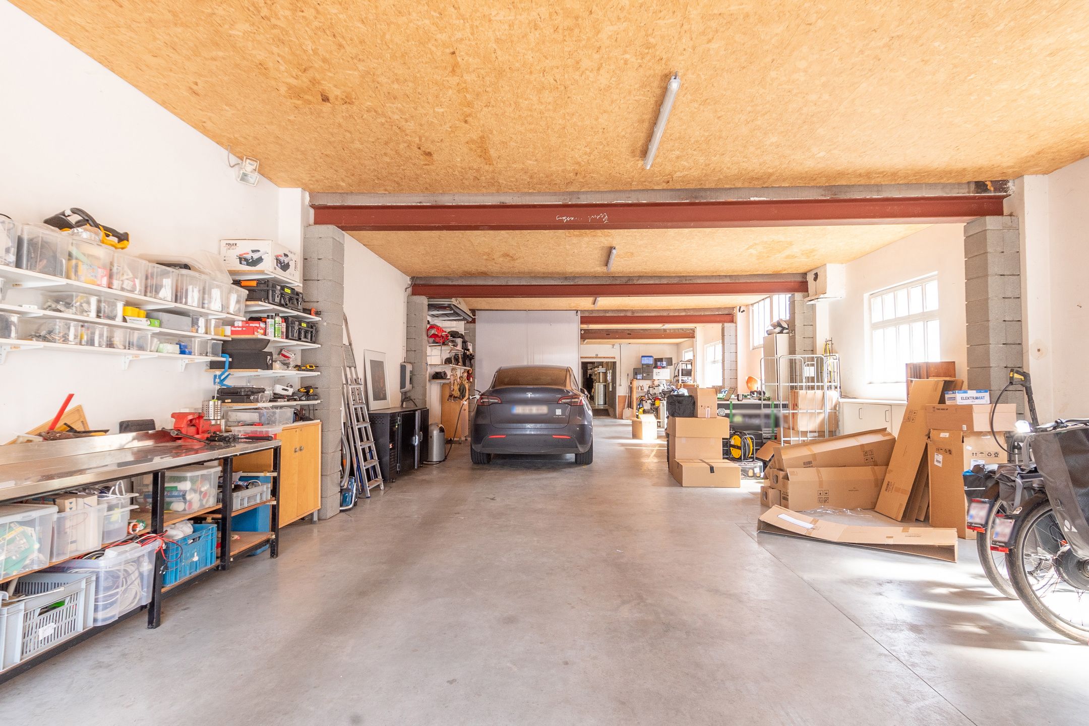 Meesterwoning met zorgflat, loft, burelen en opslag foto 44