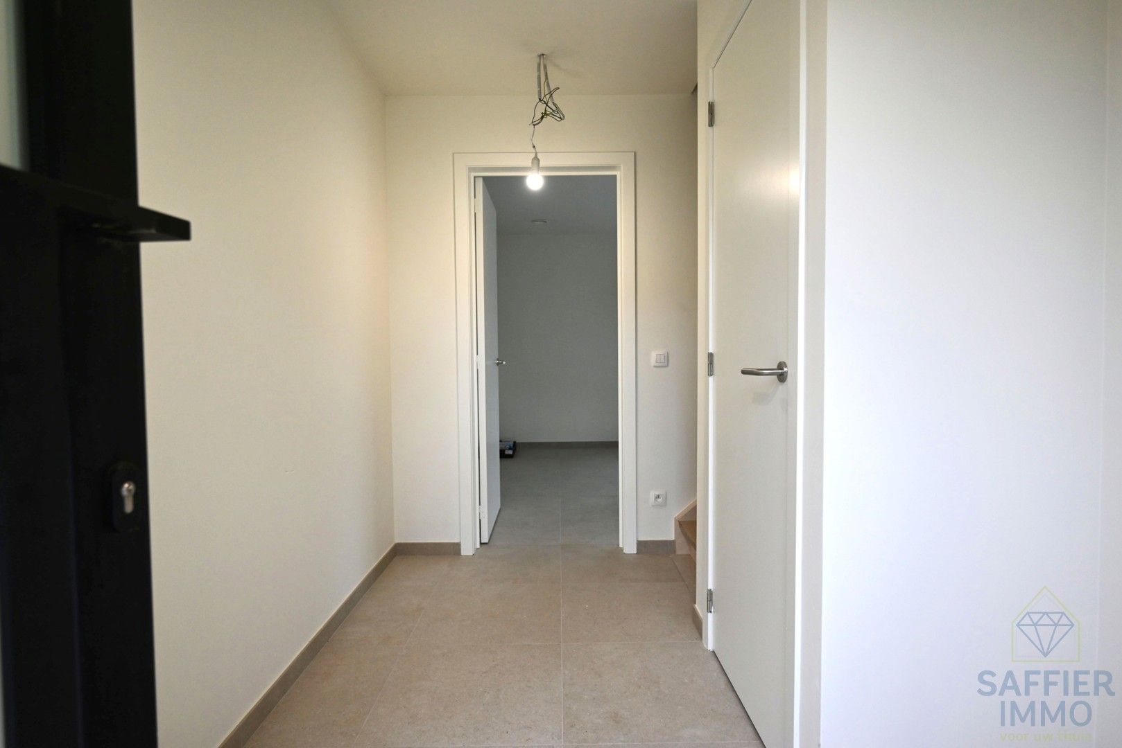 Nieuwbouwwoning te huur in het centrum van Wevelgem foto 3