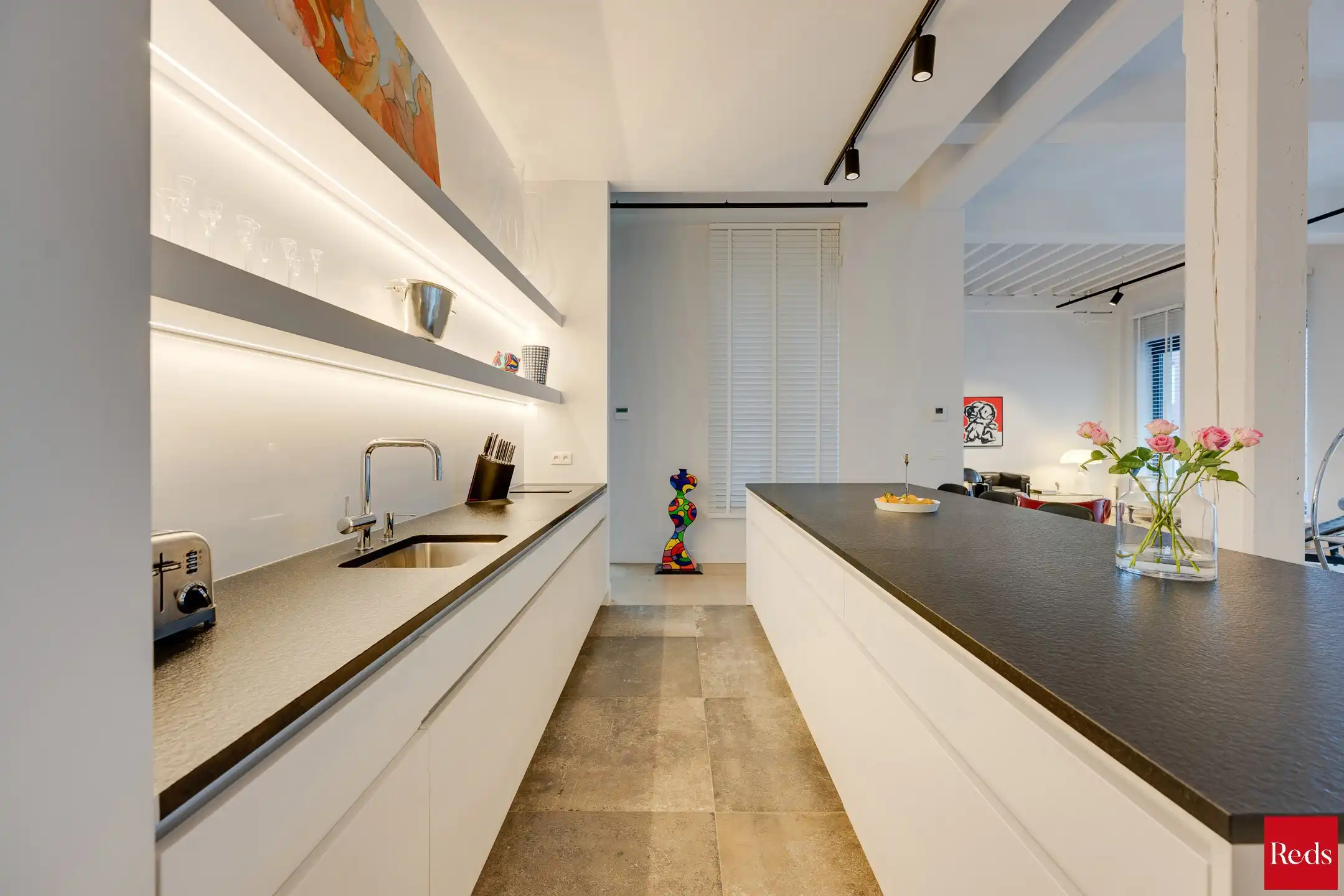 Exclusieve loft met terras op een unieke locatie aan het MAS foto 9