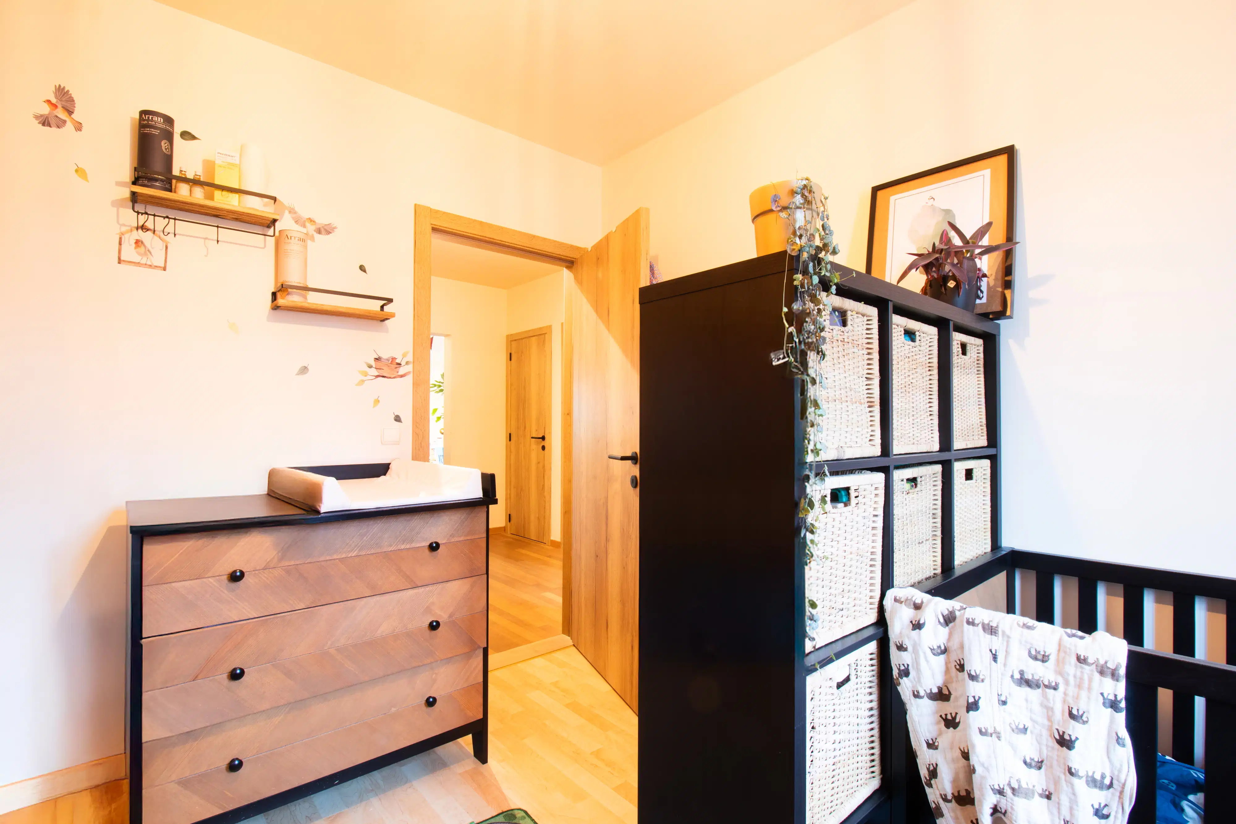 Gelijkvloers appartement met grote tuin en garage foto 12