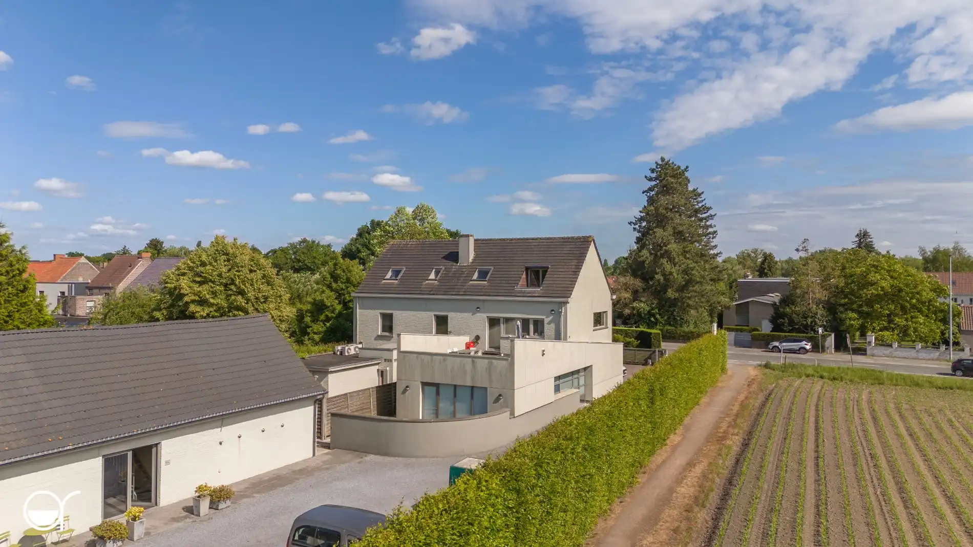 Meergezinswoning met 2 appartementen en kantoorruimte foto 28