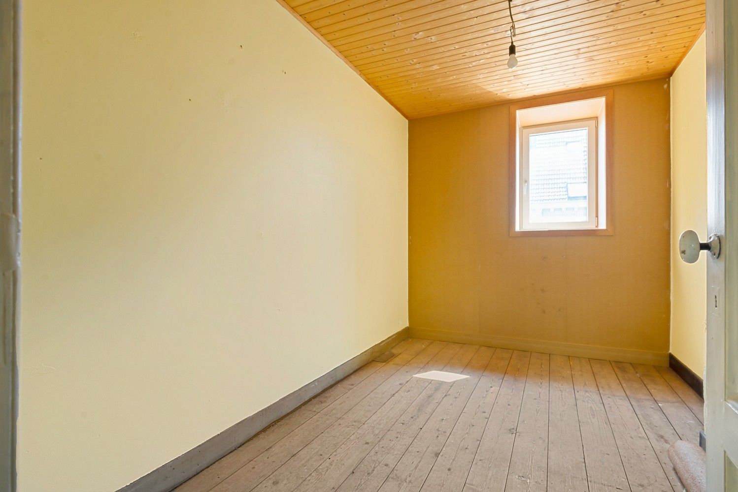 Ruime gezinswoning met 5 à 6 slaapkamers en ruime tuin te Antwerpen! foto 26