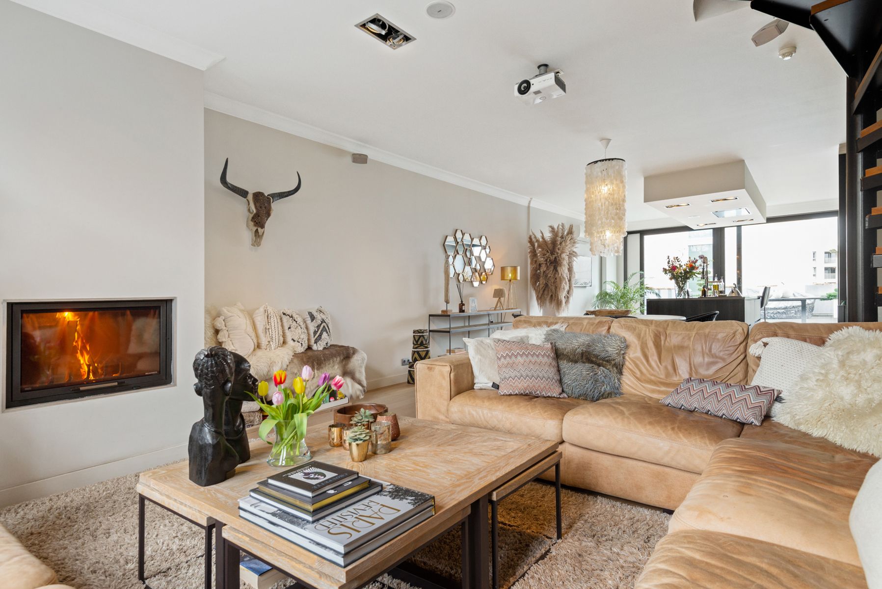 Degelijk gerenoveerde woning aan de Vesten te Lier. foto 5