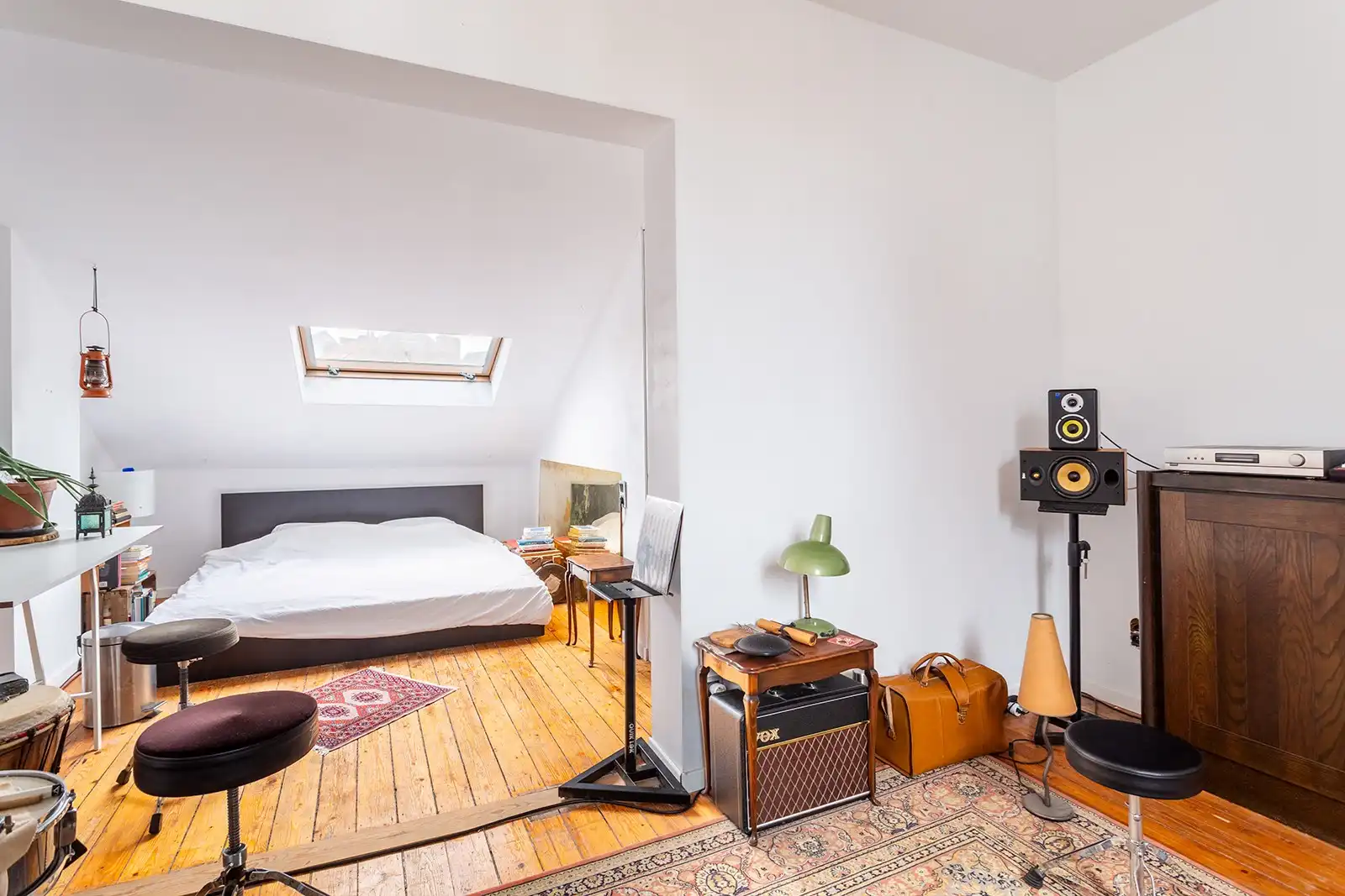 Charmante authentieke woning met 3 slaapkamers en stadstuin nabij Markgravelei foto 27