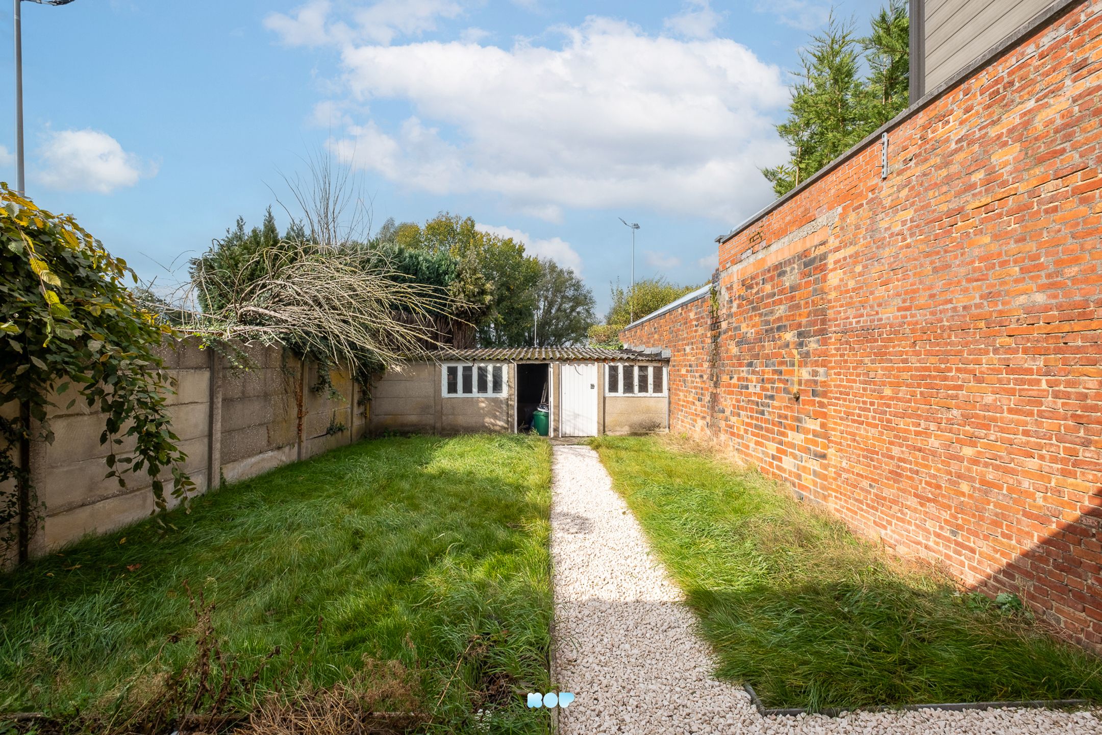 Instapklare woning met tuin in Wommelgem foto 17