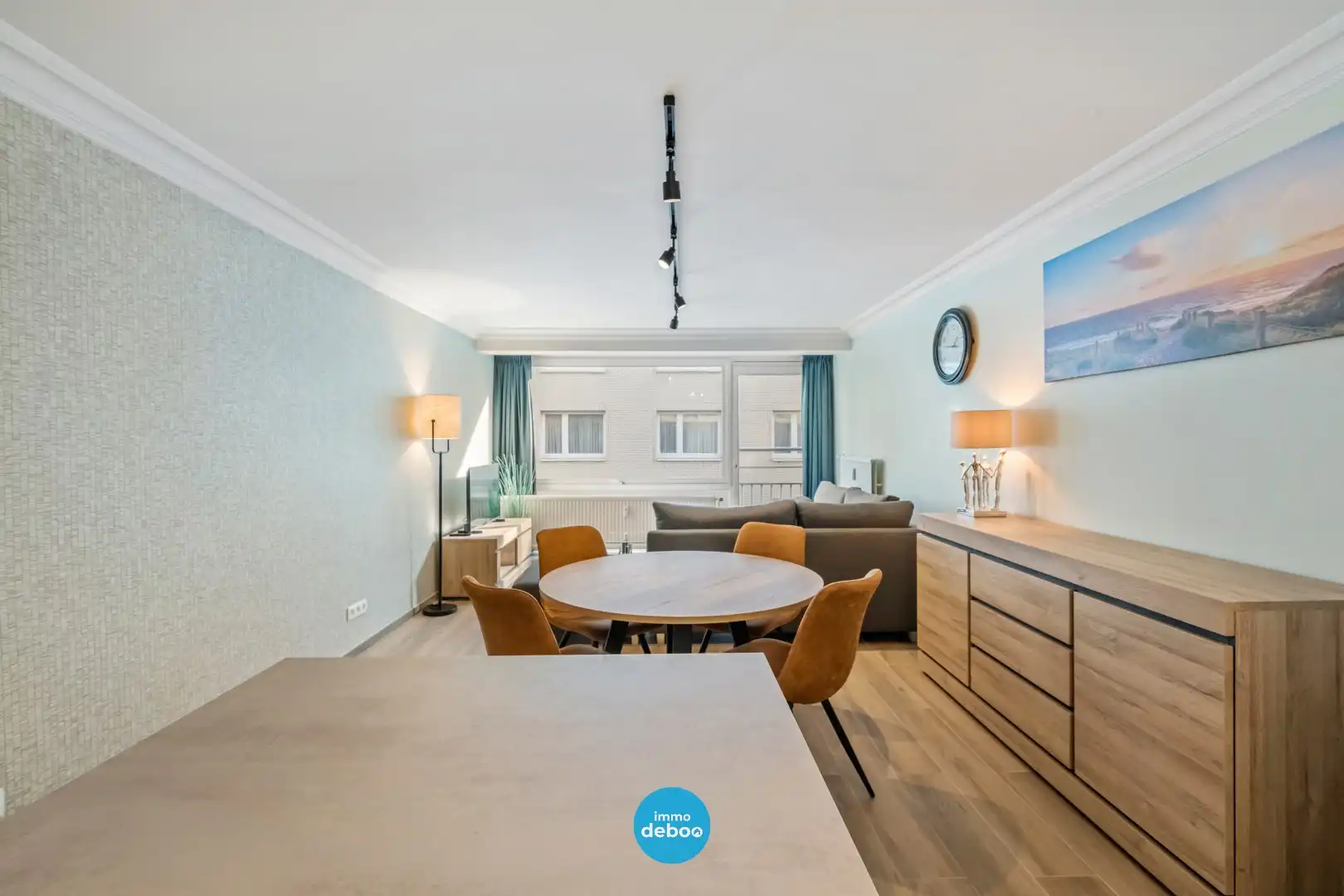 Gerenoveerd appartement met zonnig terras vlakbij centrum & zee foto 5