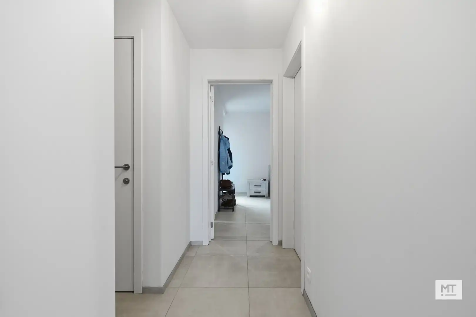 Recent appartement met garage te koop in Zonnebeke foto 8