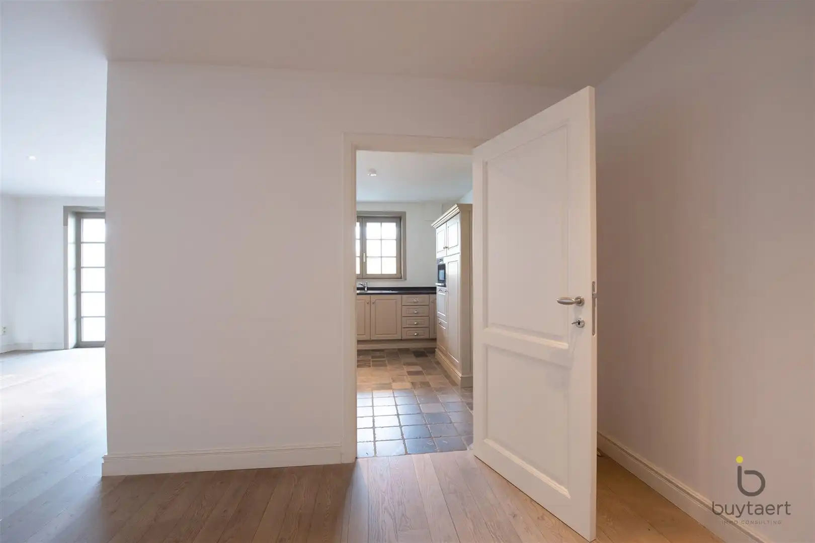 Semi-casco duplex appartement met zonneterras in hartje Schilde foto 13