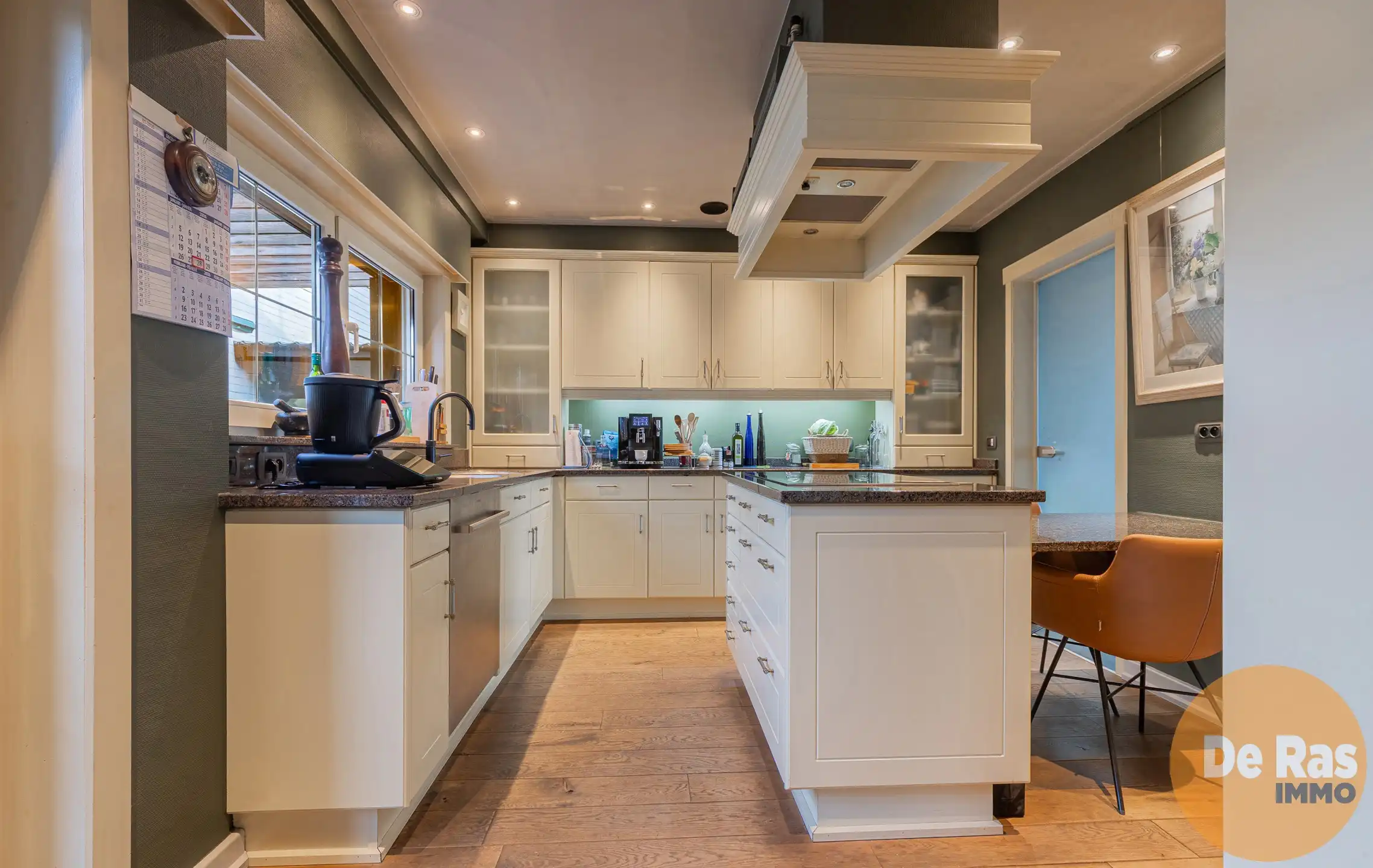 MASSEMEN - Instapklare woning met ruime loods (310m²) foto 9