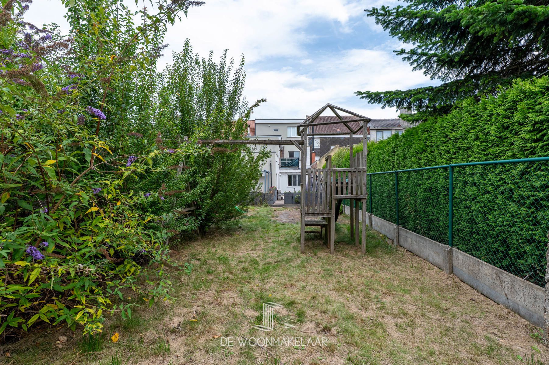 Gelijkvloers appartement met 3 SLK's, diepe tuin én garage foto 8
