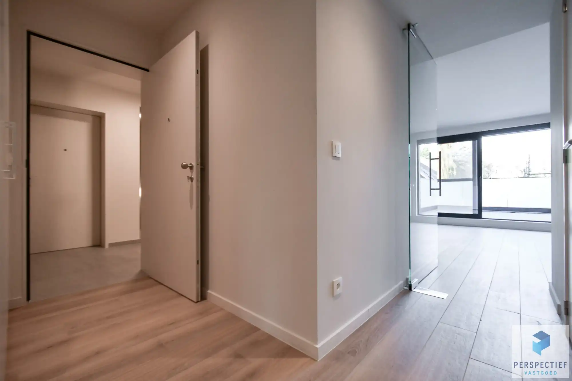 BEZOEKMOMENT WOENSDAG 10/06 VAN 16U30 TOT 18U | RECENT ENERGIEZUINIG APPARTEMENT met TERRAS & AUTOSTAANPLAATS foto 16