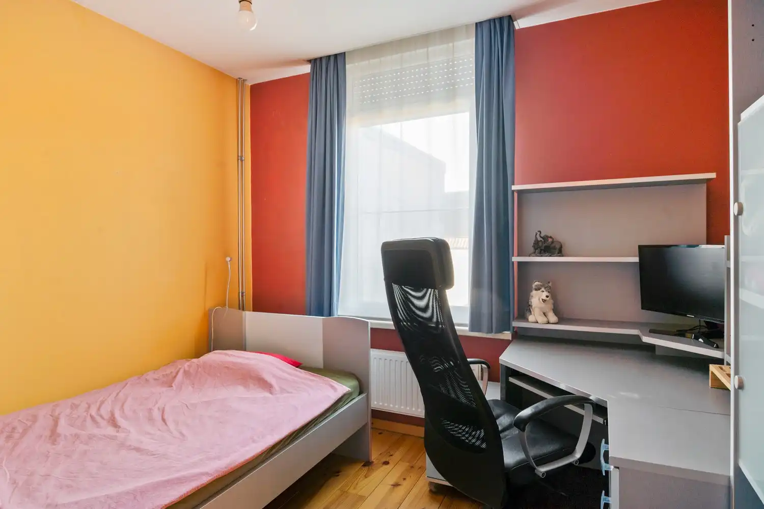 Ruime stadswoning met 4-5 slaapkamers, garage, sauna en buitenruimte! foto 25