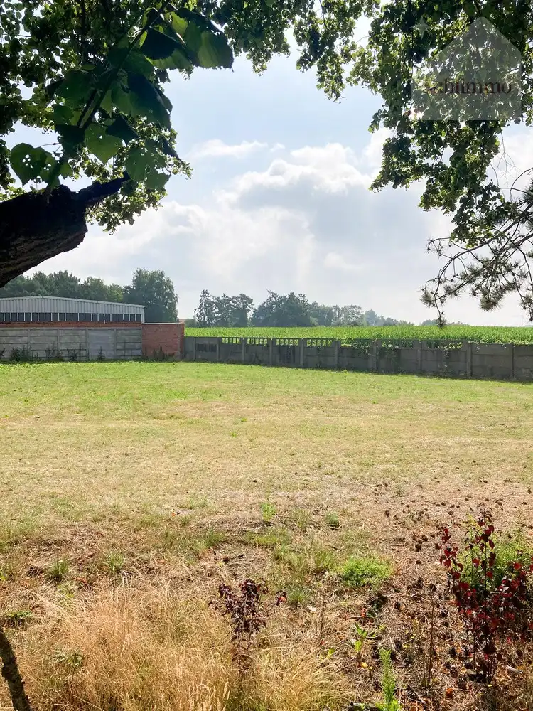 Bouwgrond te koop in Meerhout – 697 m² voor open bebouwing foto {{pictureIndex}}