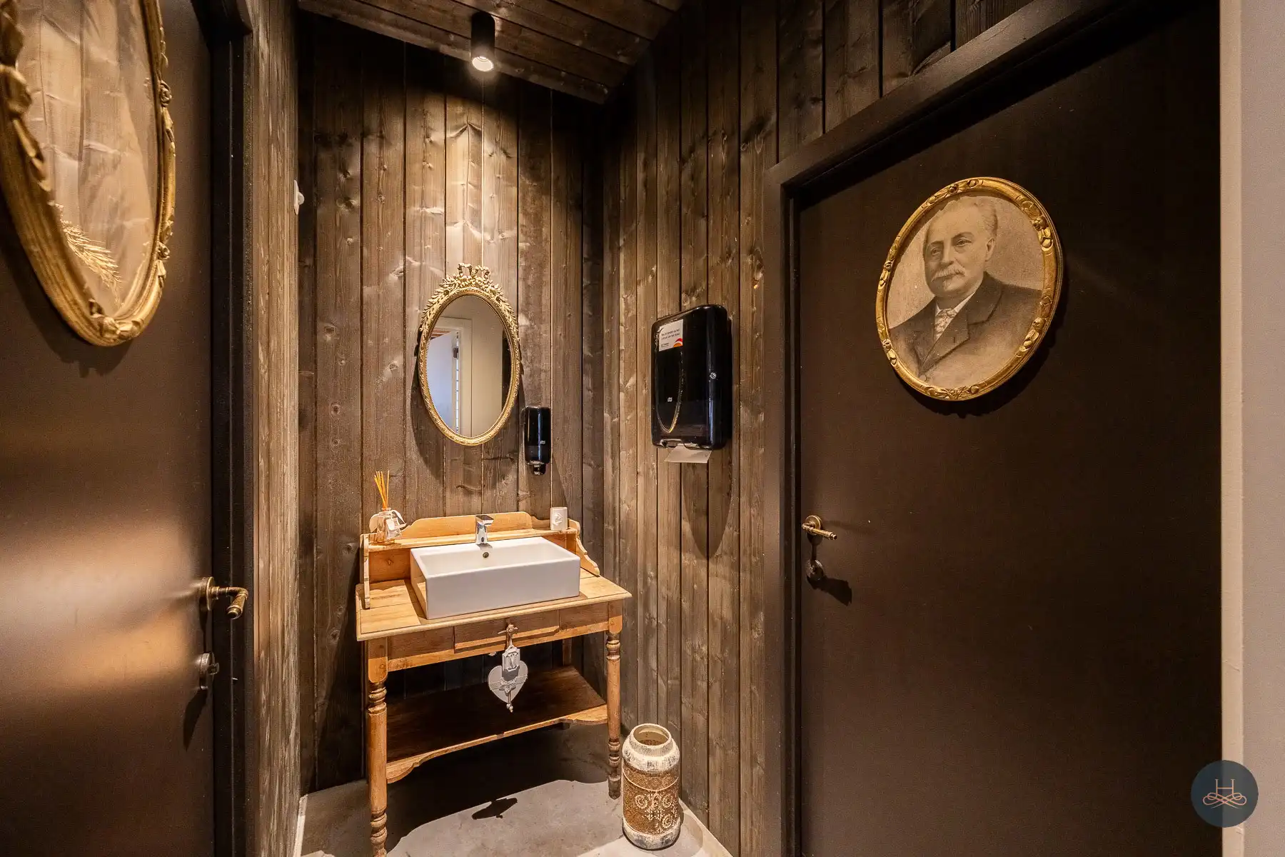 Broodjeszaak op strategisch zeer aantrekkelijke locatie foto 4