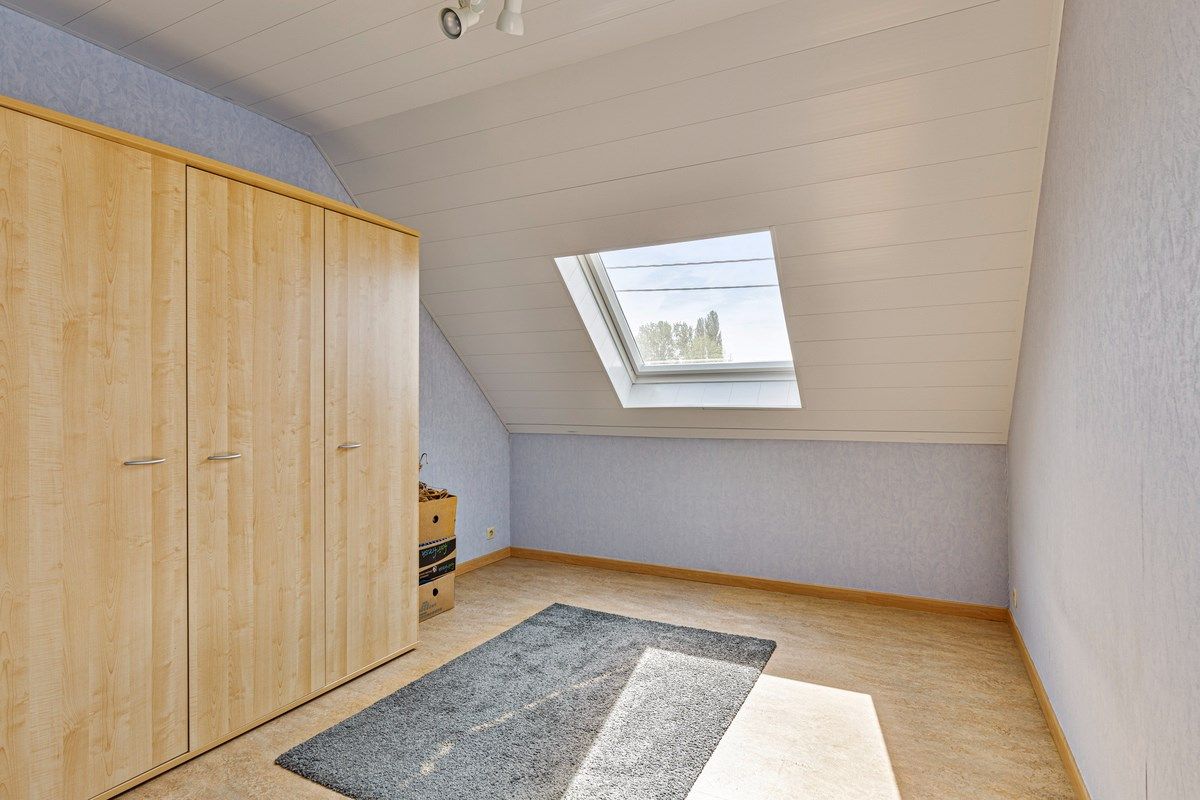 Ruime woning met prachtige tuin.  foto 20