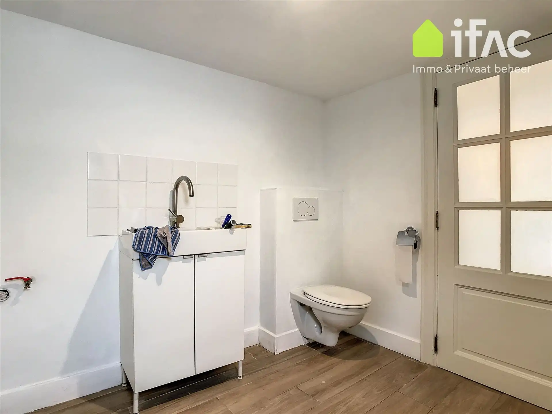Gerenoveerde 4 slaapkamer woning in centrum Tervuren foto 3