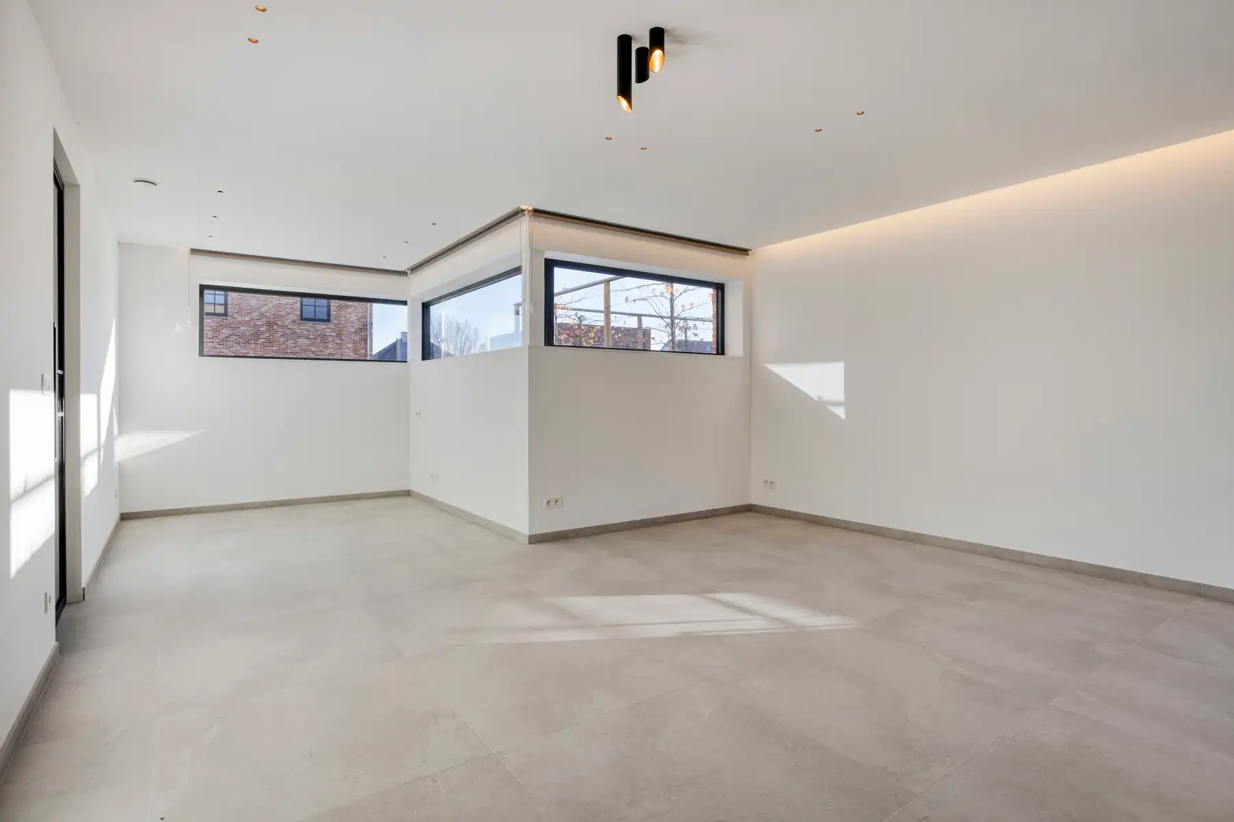Luxueuze nieuwbouwwoning met 3 slaapkamers.  foto 5