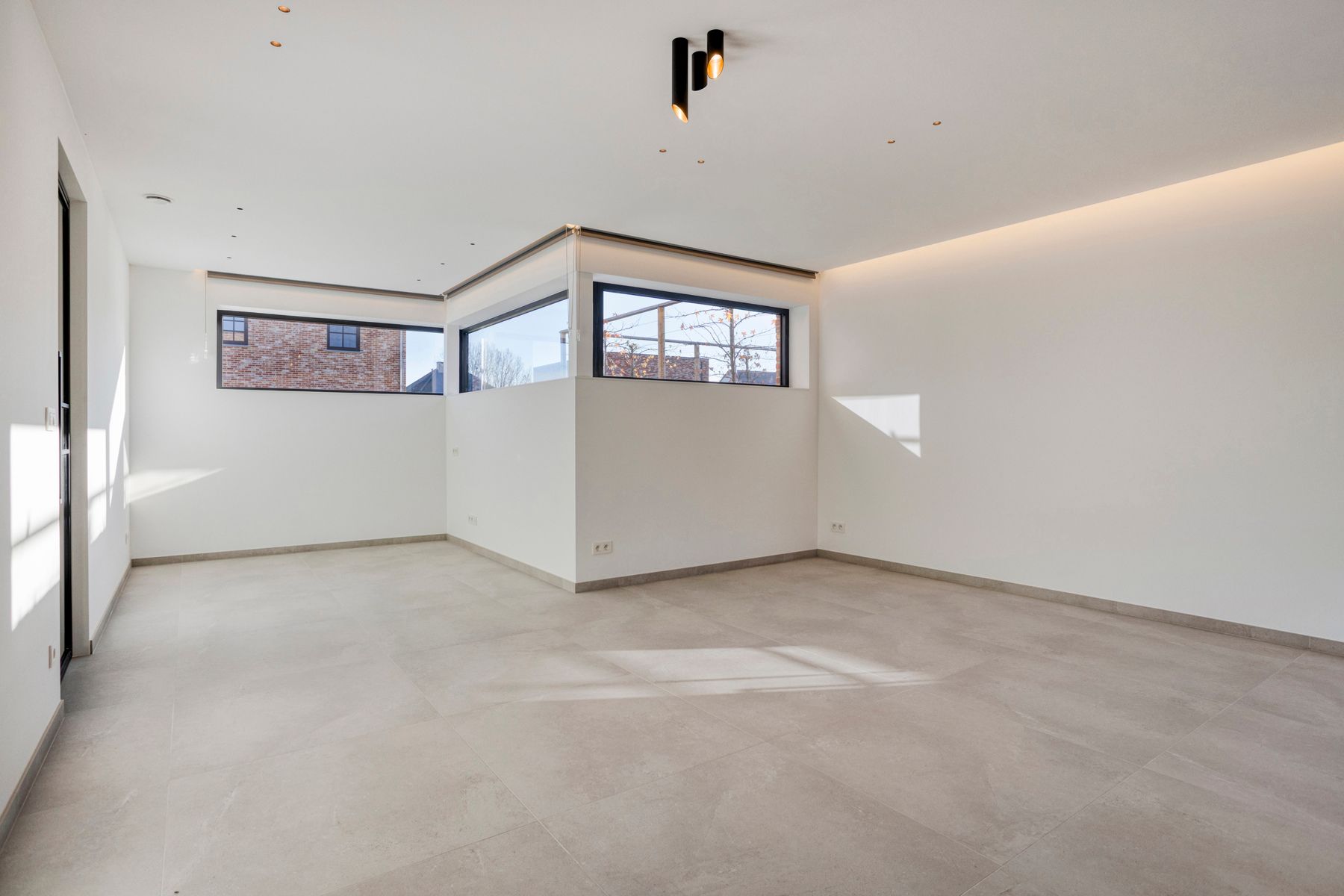 Luxueuze nieuwbouwwoning met 3 slaapkamers.  foto 5