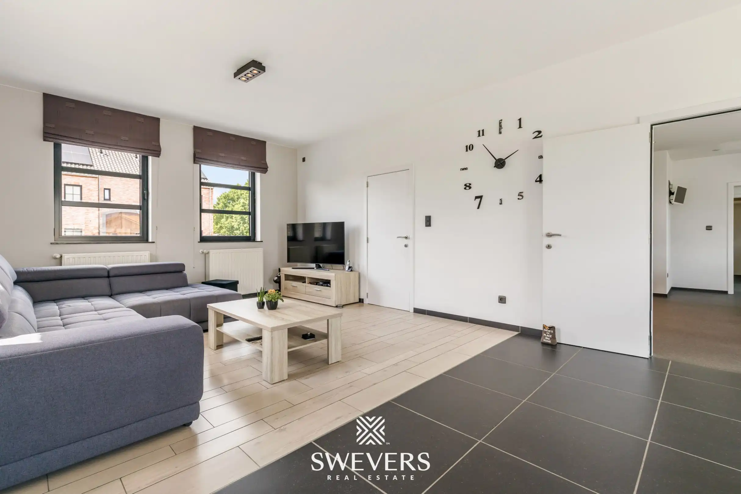 Ruime instapklare woning met 5 slaapkamers en praktijkruimte foto 6