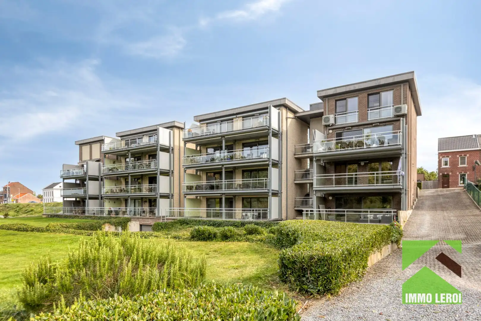 Prachtig appartement met 3 slaapkamers, groot zonneterras en zicht op grote tuin foto 3